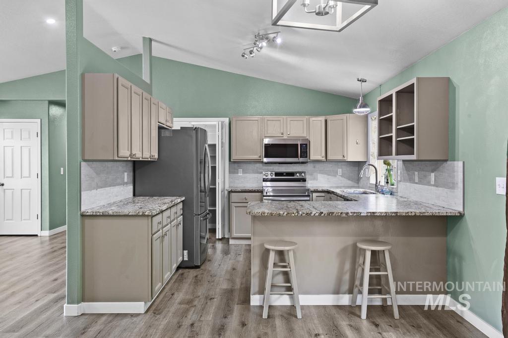 110 E McKinley St., New Plymouth, Idaho 83655, 3 Bedrooms, 2 Bathrooms, Residential For Sale, Price $440,000,MLS 98994869
