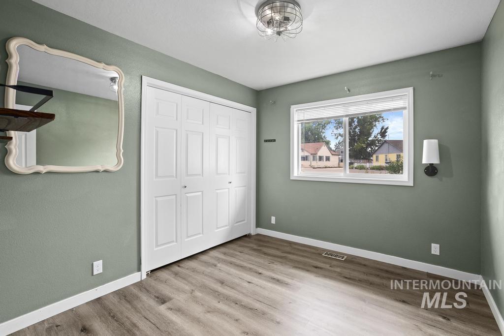 110 E McKinley St., New Plymouth, Idaho 83655, 3 Bedrooms, 2 Bathrooms, Residential For Sale, Price $440,000,MLS 98994869