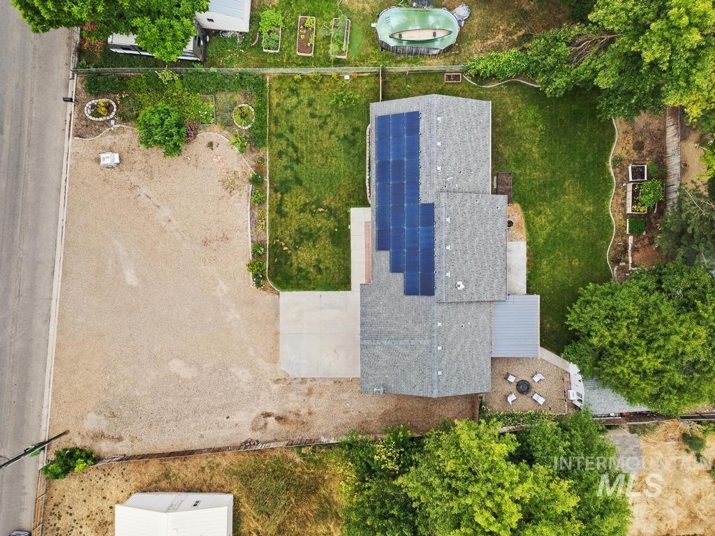 110 E McKinley St., New Plymouth, Idaho 83655, 3 Bedrooms, 2 Bathrooms, Residential For Sale, Price $440,000,MLS 98994869