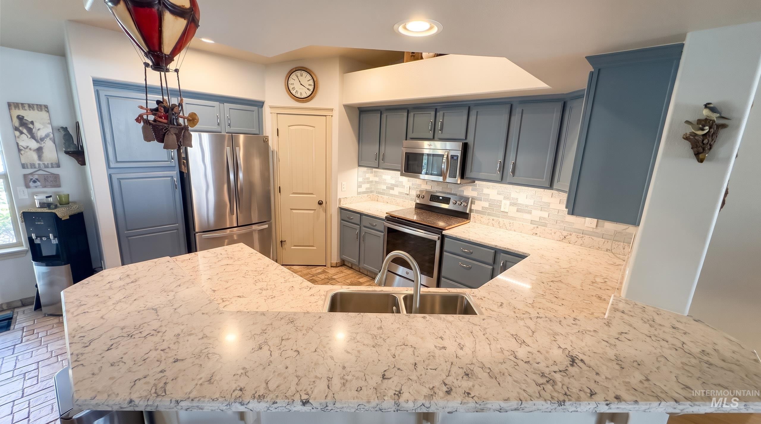 10099 W Arrowleaf Court, Star, Idaho 83669, 3 Bedrooms, 2 Bathrooms, Residential For Sale, Price $520,000, 98994870