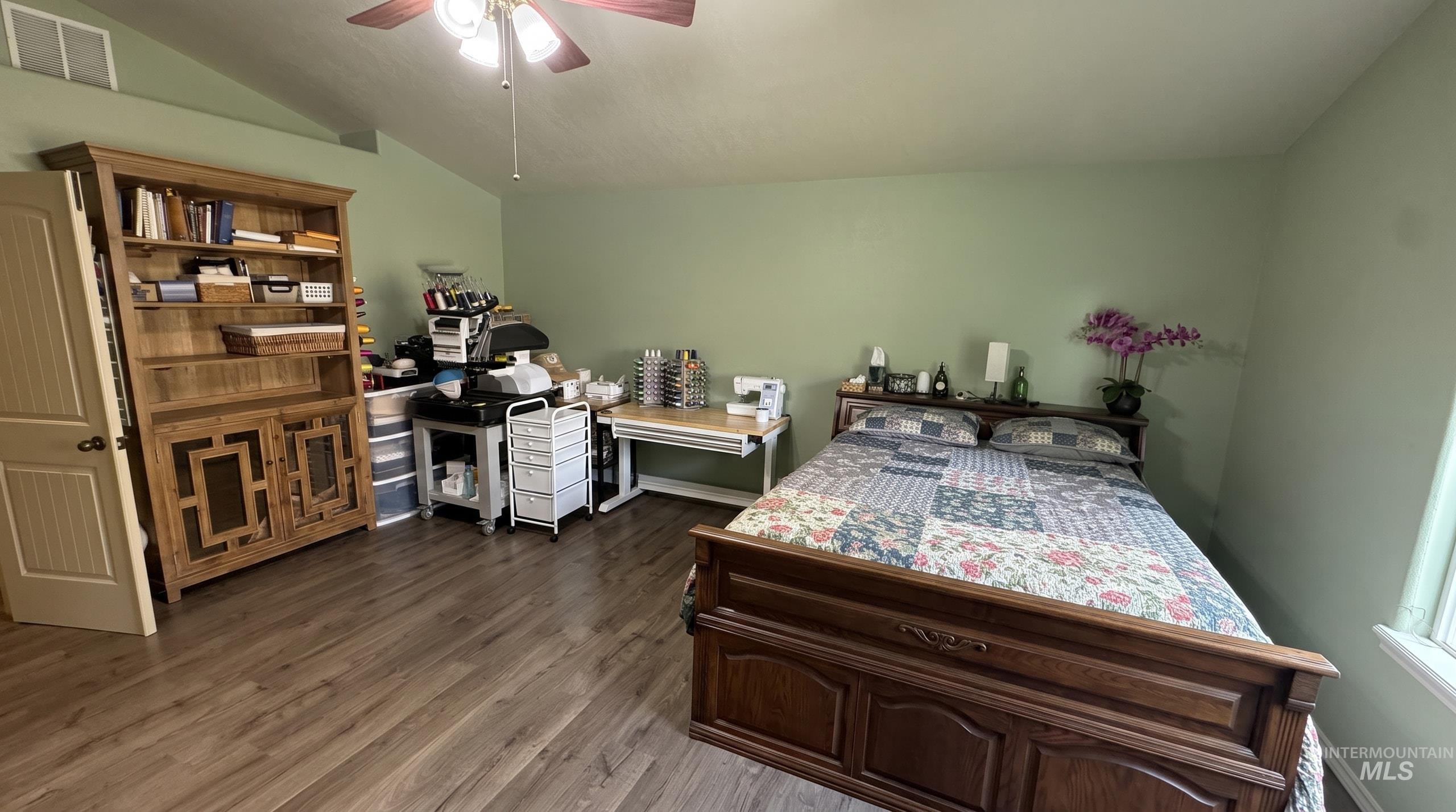 10099 W Arrowleaf Court, Star, Idaho 83669, 3 Bedrooms, 2 Bathrooms, Residential For Sale, Price $520,000, 98994870