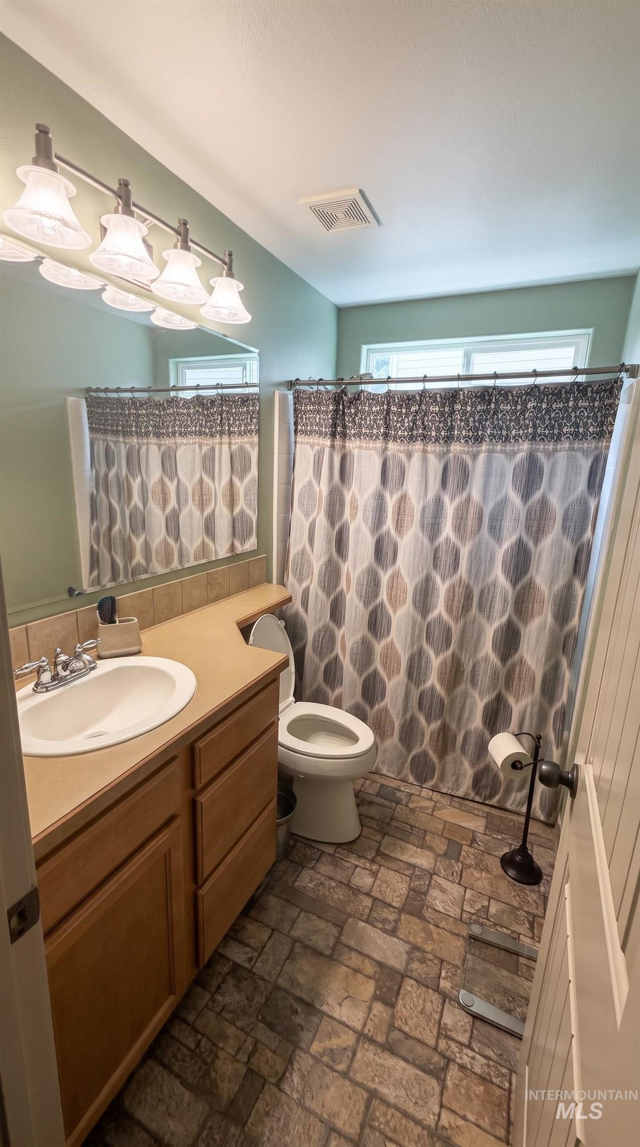 10099 W Arrowleaf Court, Star, Idaho 83669, 3 Bedrooms, 2 Bathrooms, Residential For Sale, Price $520,000, 98994870