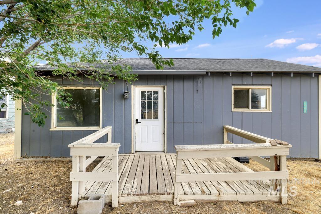 2449 Idaho Ave, Hollister, Idaho 83301, 2 Bedrooms, 1 Bathroom, Residential For Sale, Price $145,000, 98994871