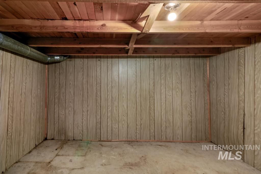 2449 Idaho Ave, Hollister, Idaho 83301, 2 Bedrooms, 1 Bathroom, Residential For Sale, Price $145,000,MLS 98994871
