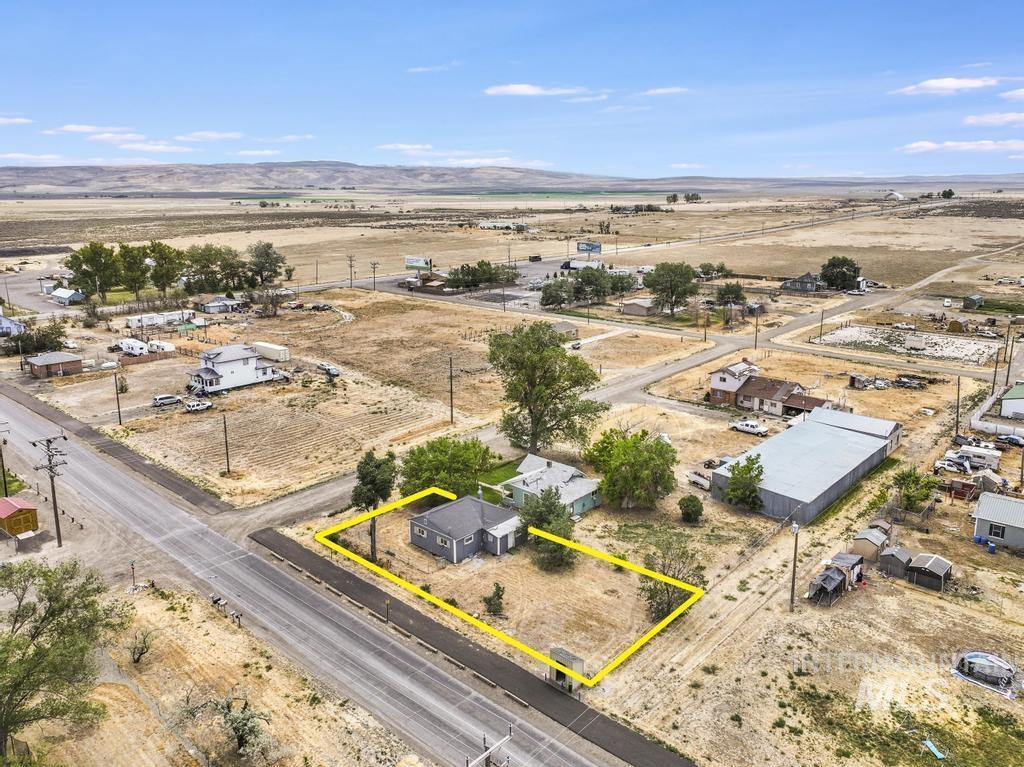 2449 Idaho Ave, Hollister, Idaho 83301, 2 Bedrooms, 1 Bathroom, Residential For Sale, Price $145,000,MLS 98994871