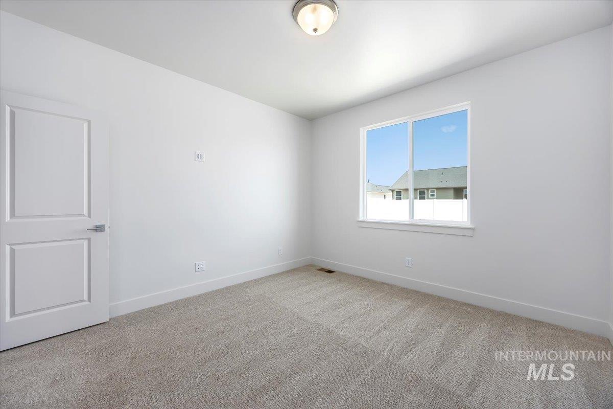 676 Maxine Lane West, Kimberly, Idaho 83341, 4 Bedrooms, 2 Bathrooms, Residential For Sale, Price $438,300,MLS 98994877