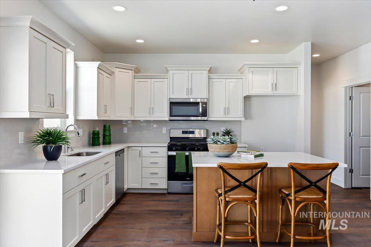 676 Maxine Lane West, Kimberly, Idaho 83341, 4 Bedrooms, 2 Bathrooms, Residential For Sale, Price $438,300,MLS 98994877