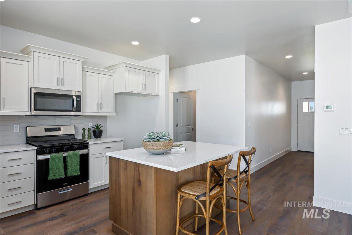 676 Maxine Lane West, Kimberly, Idaho 83341, 4 Bedrooms, 2 Bathrooms, Residential For Sale, Price $438,300,MLS 98994877