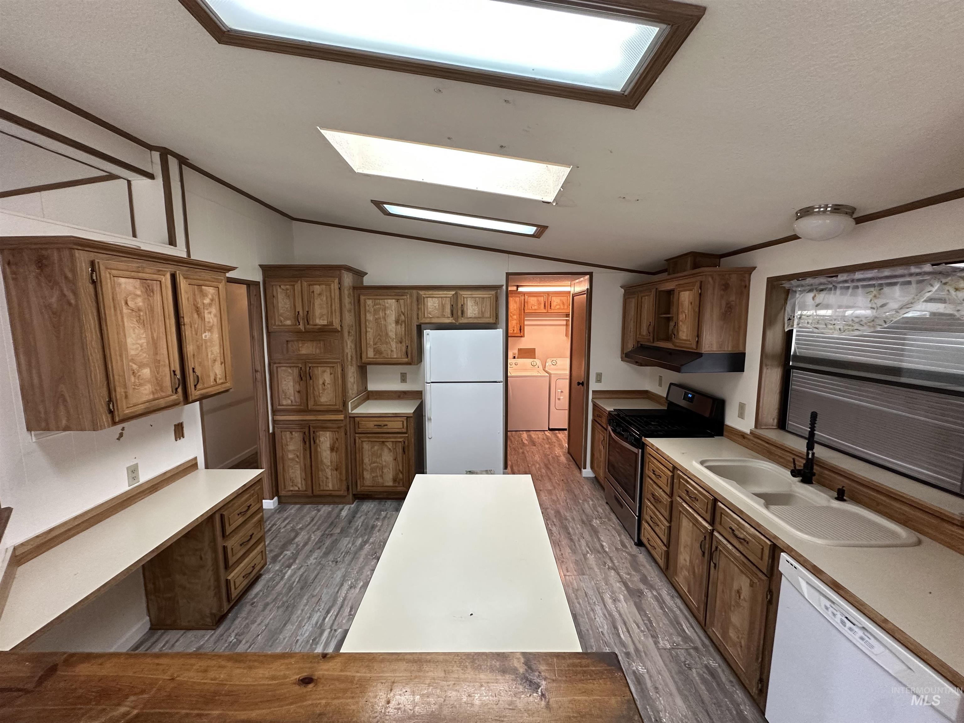 1715 W Flamingo ave, Nampa, Idaho 83651, 2 Bedrooms, 2 Bathrooms, Residential For Sale, Price $59,900,MLS 98994878