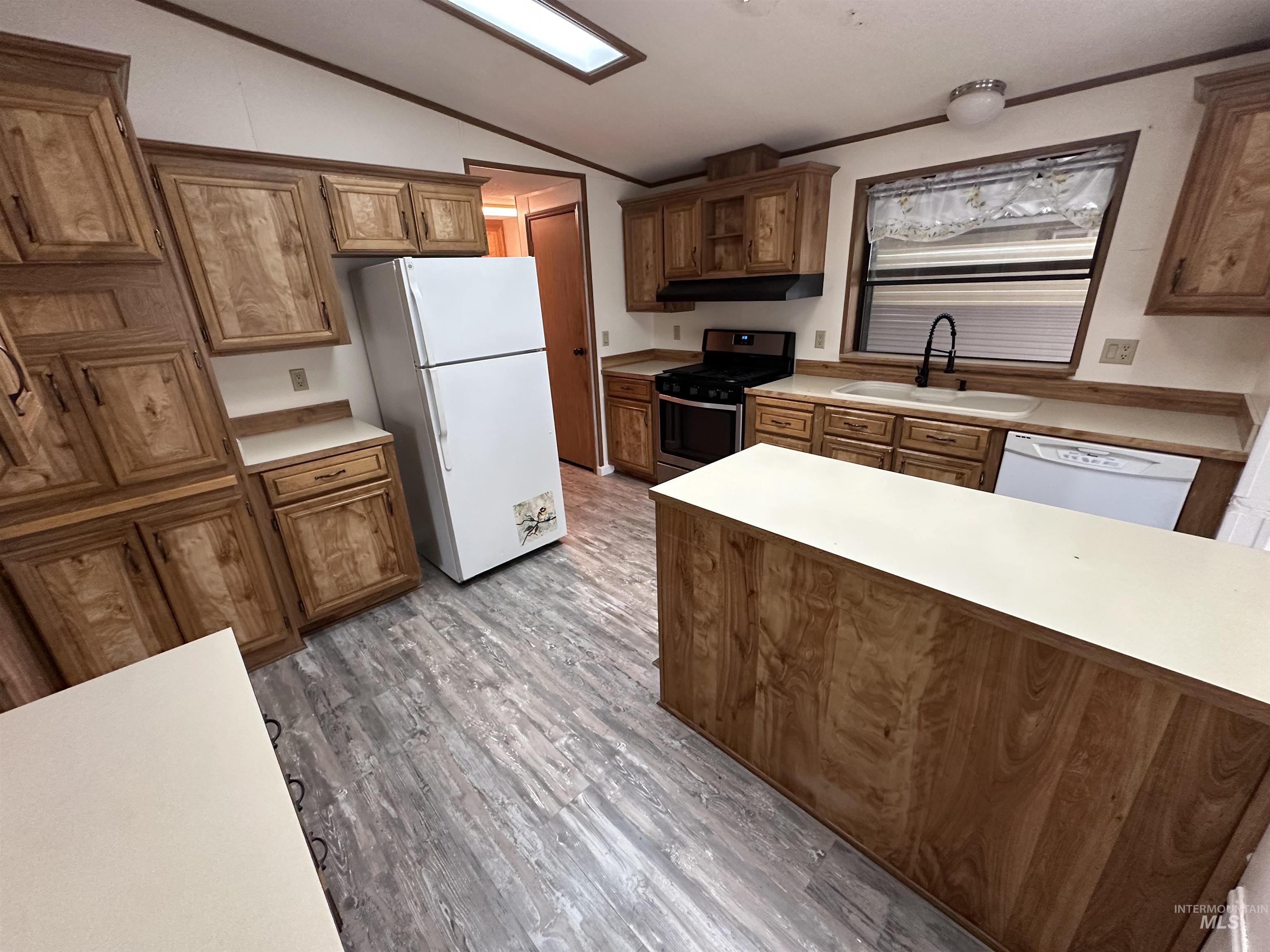 1715 W Flamingo ave, Nampa, Idaho 83651, 2 Bedrooms, 2 Bathrooms, Residential For Sale, Price $59,900,MLS 98994878