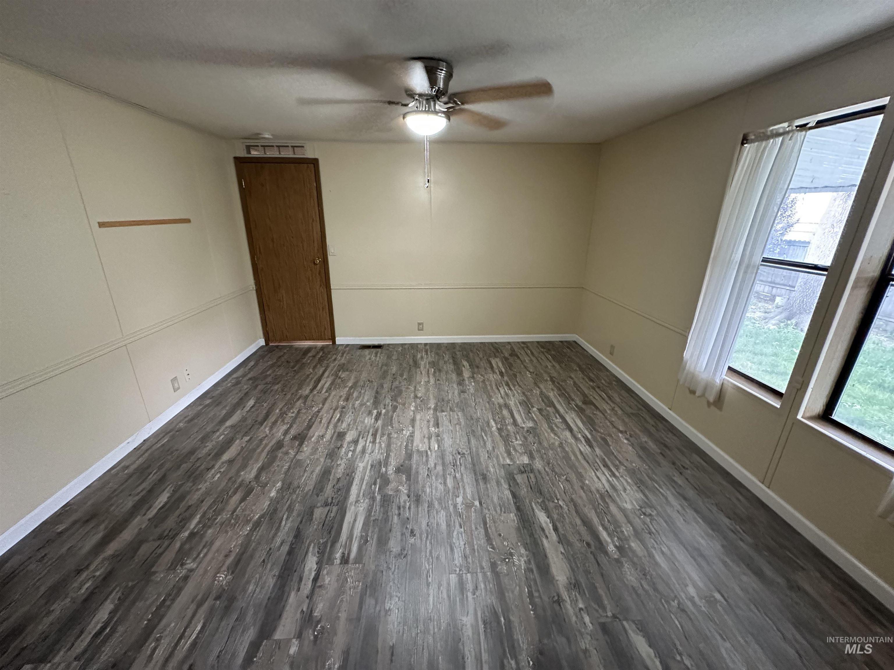 1715 W Flamingo ave, Nampa, Idaho 83651, 2 Bedrooms, 2 Bathrooms, Residential For Sale, Price $59,900,MLS 98994878