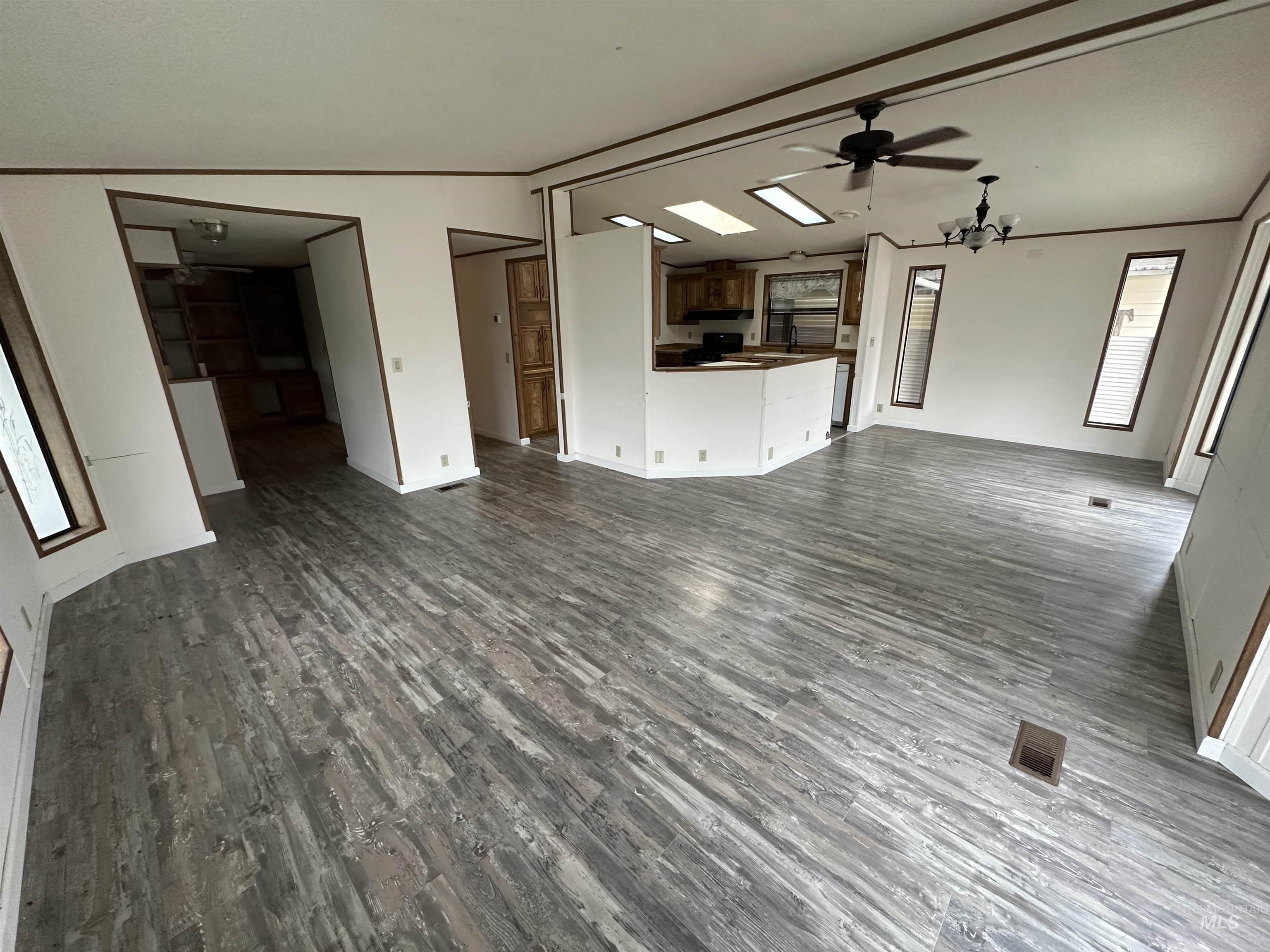 1715 W Flamingo ave, Nampa, Idaho 83651, 2 Bedrooms, 2 Bathrooms, Residential For Sale, Price $59,900,MLS 98994878
