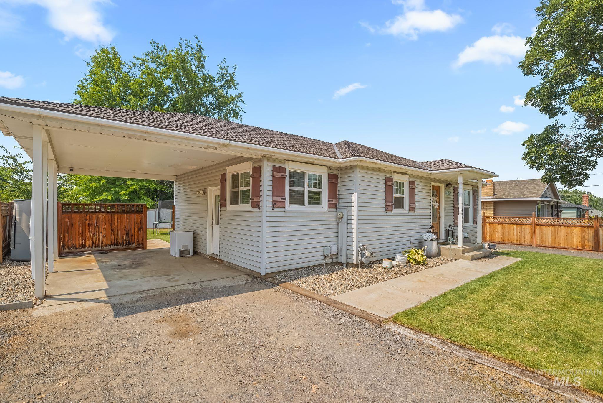 3418 6th Street, Lewiston, Idaho 83501, 4 Bedrooms, 2 Bathrooms, Residential For Sale, Price $435,000, 98994880