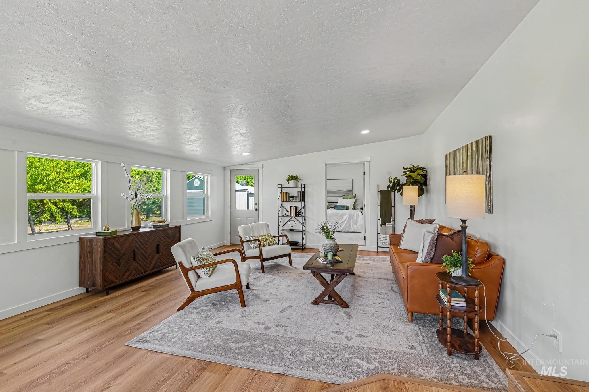 4910 W View Place, Meridian, Idaho 83642, 4 Bedrooms, 2 Bathrooms, Residential For Sale, Price $779,900,MLS 98994881