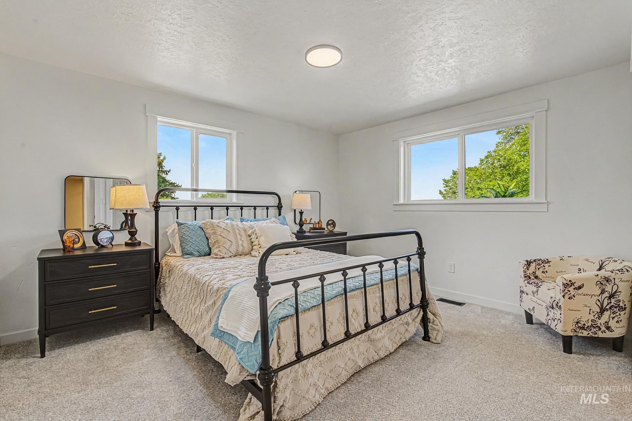 4910 W View Place, Meridian, Idaho 83642, 4 Bedrooms, 2 Bathrooms, Residential For Sale, Price $779,900,MLS 98994881
