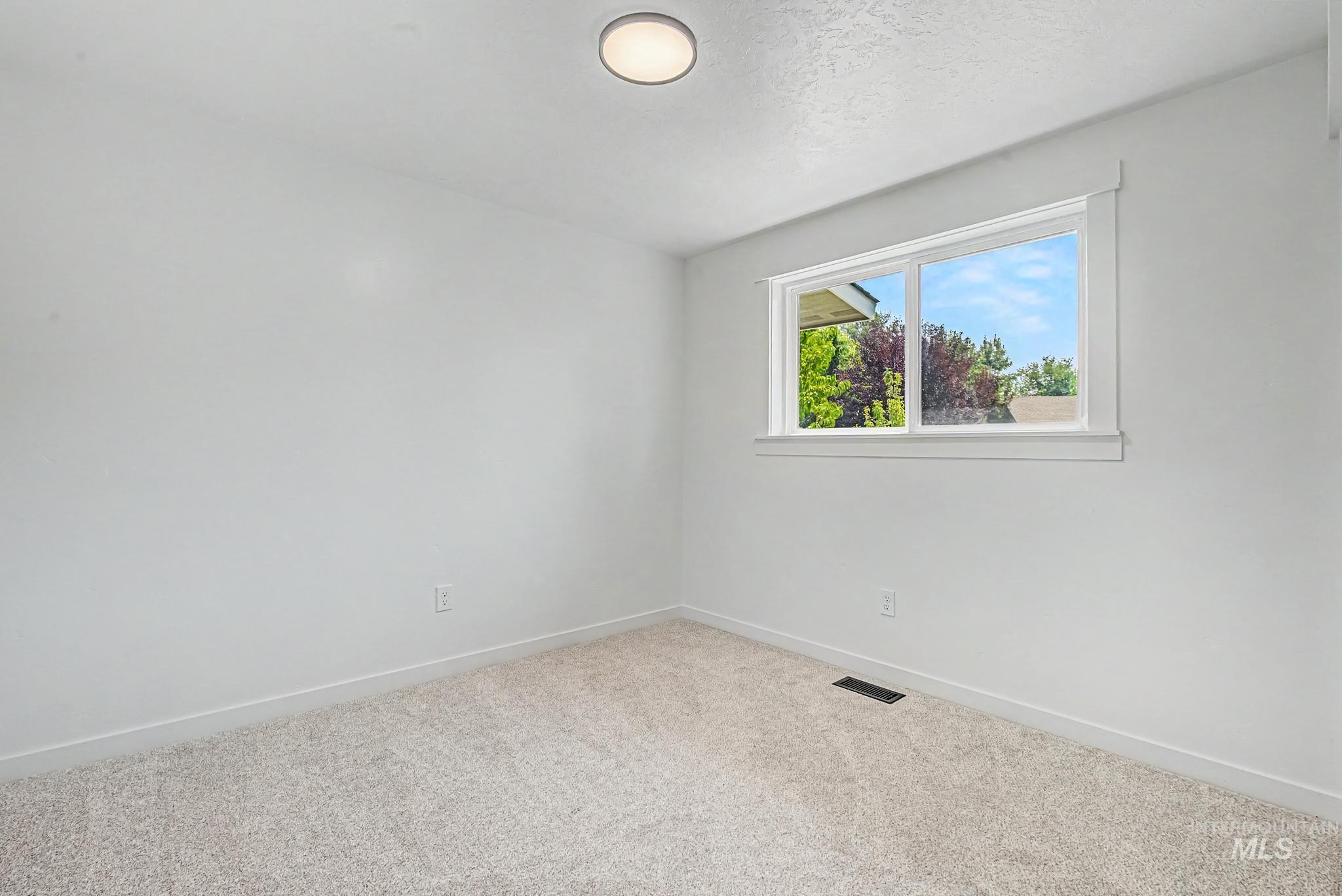 4910 W View Place, Meridian, Idaho 83642, 4 Bedrooms, 2 Bathrooms, Residential For Sale, Price $779,900,MLS 98994881