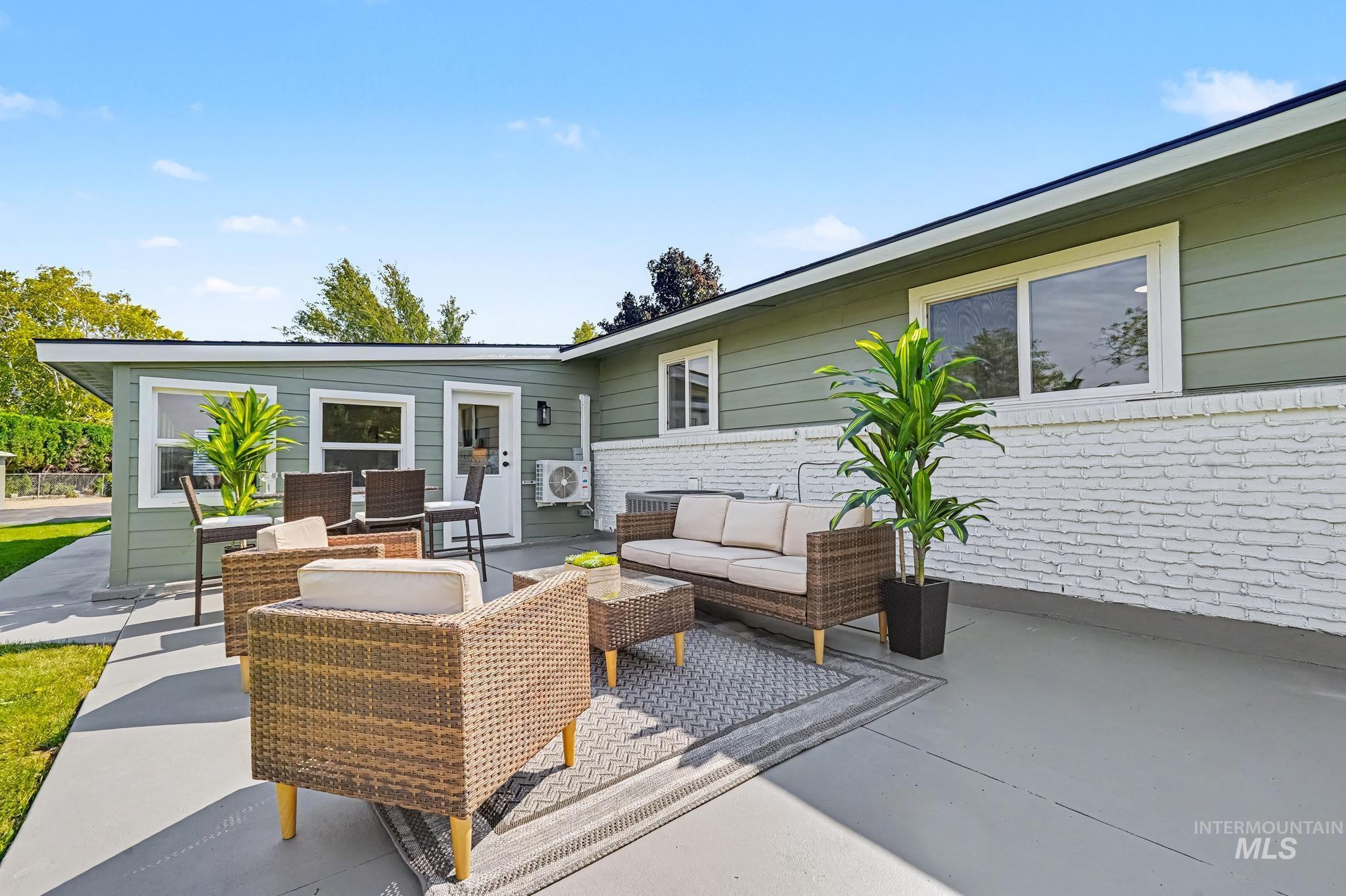 4910 W View Place, Meridian, Idaho 83642, 4 Bedrooms, 2 Bathrooms, Residential For Sale, Price $779,900,MLS 98994881