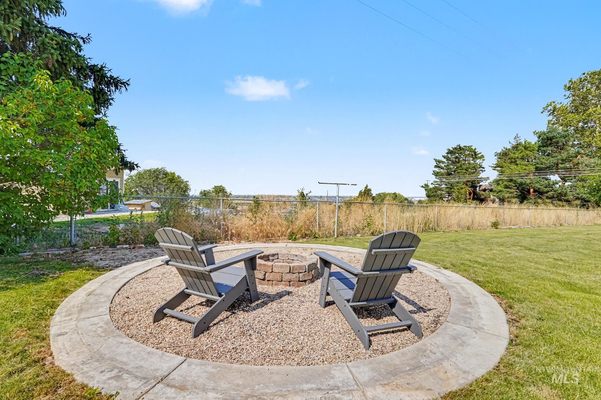 4910 W View Place, Meridian, Idaho 83642, 4 Bedrooms, 2 Bathrooms, Residential For Sale, Price $779,900,MLS 98994881
