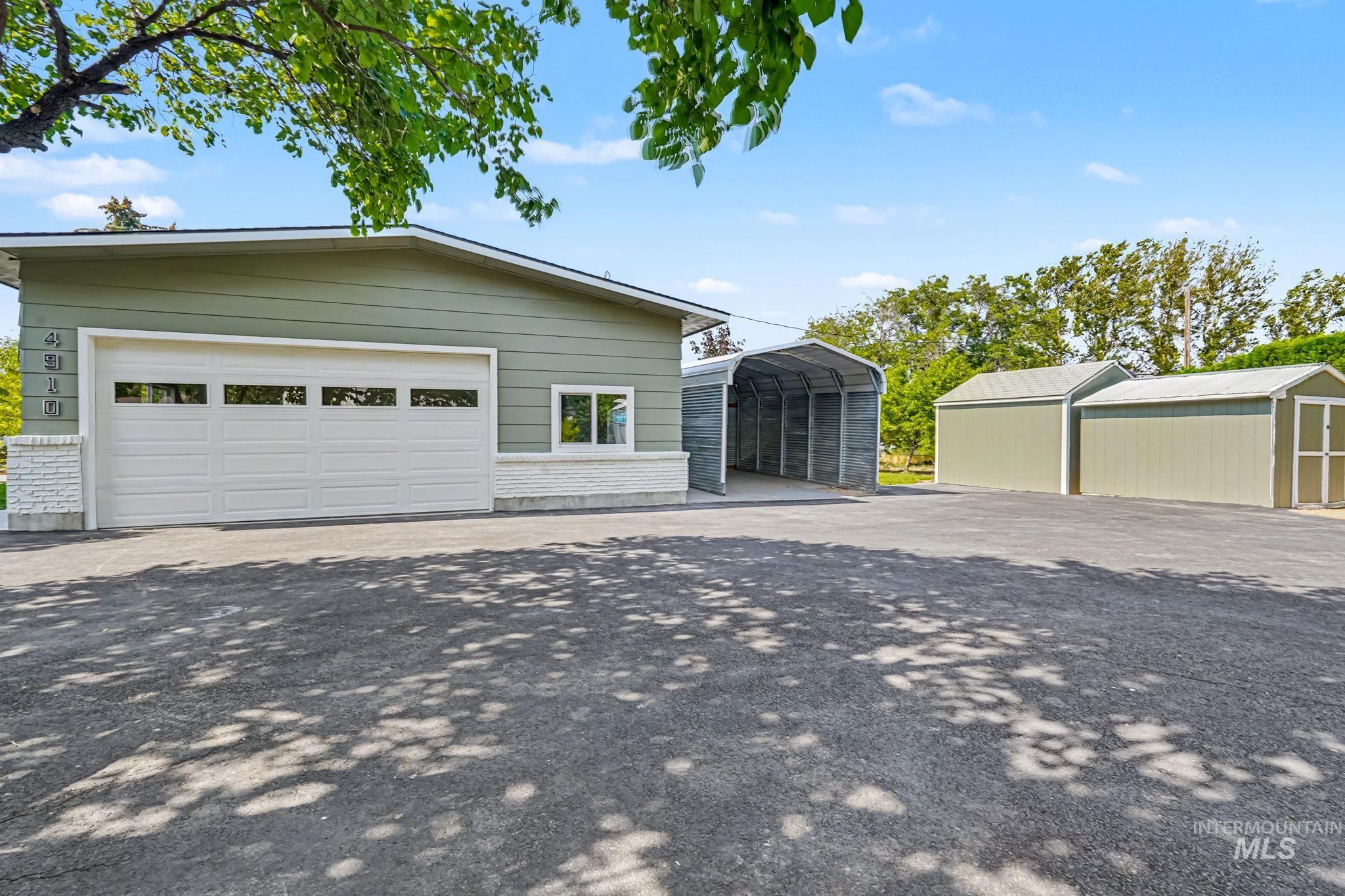 4910 W View Place, Meridian, Idaho 83642, 4 Bedrooms, 2 Bathrooms, Residential For Sale, Price $779,900,MLS 98994881