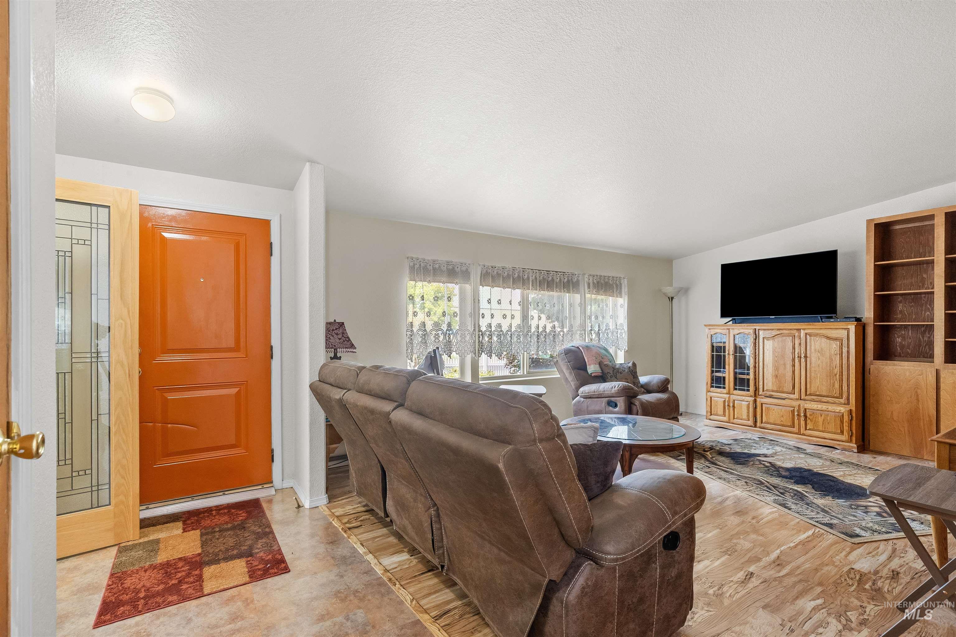 3005 Juniper Drive, Lewiston, Idaho 83501, 3 Bedrooms, 2 Bathrooms, Residential For Sale, Price $339,000, 98994883