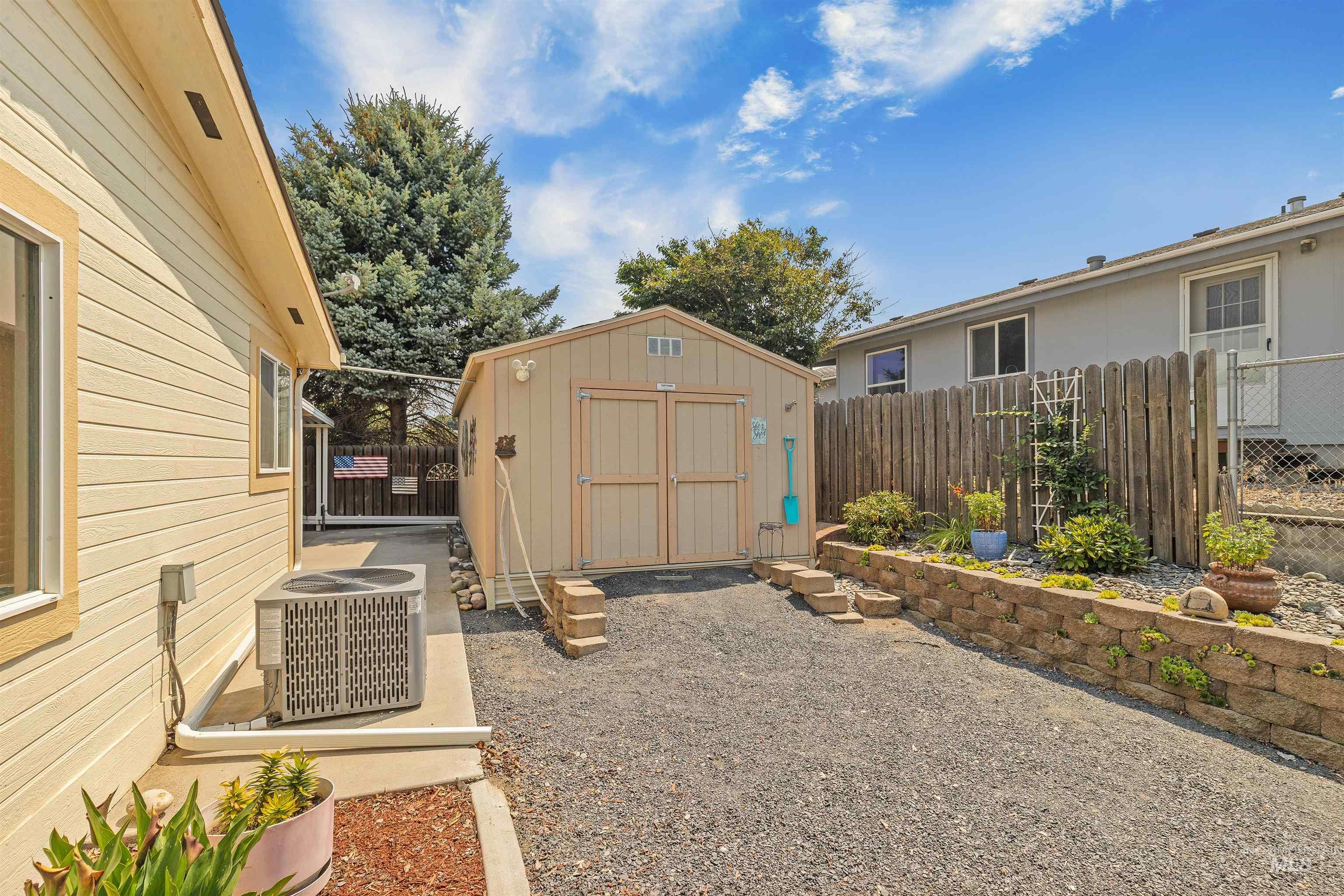 3005 Juniper Drive, Lewiston, Idaho 83501, 3 Bedrooms, 2 Bathrooms, Residential For Sale, Price $339,000, 98994883