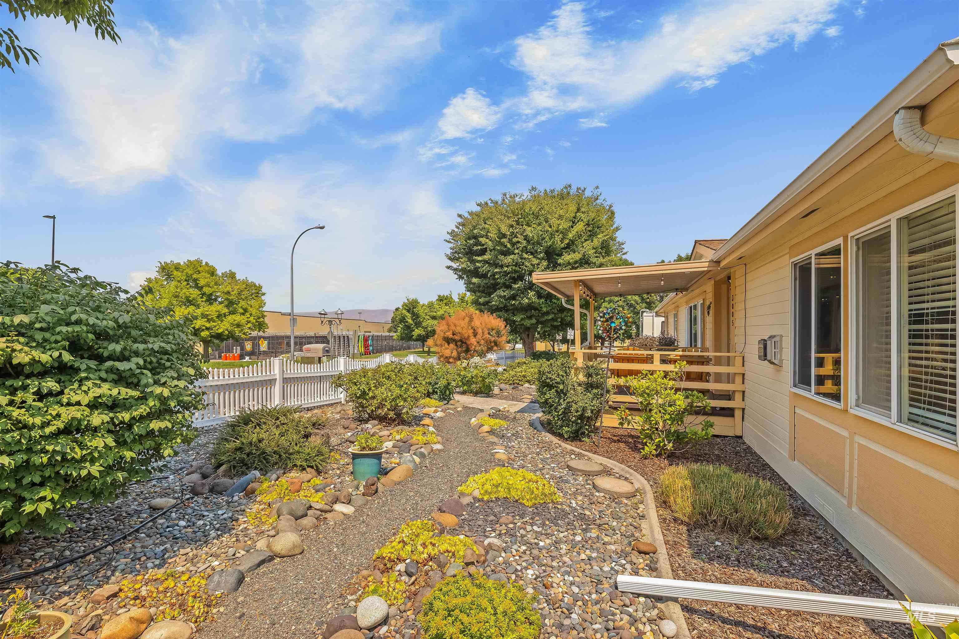 3005 Juniper Drive, Lewiston, Idaho 83501, 3 Bedrooms, 2 Bathrooms, Residential For Sale, Price $339,000, 98994883