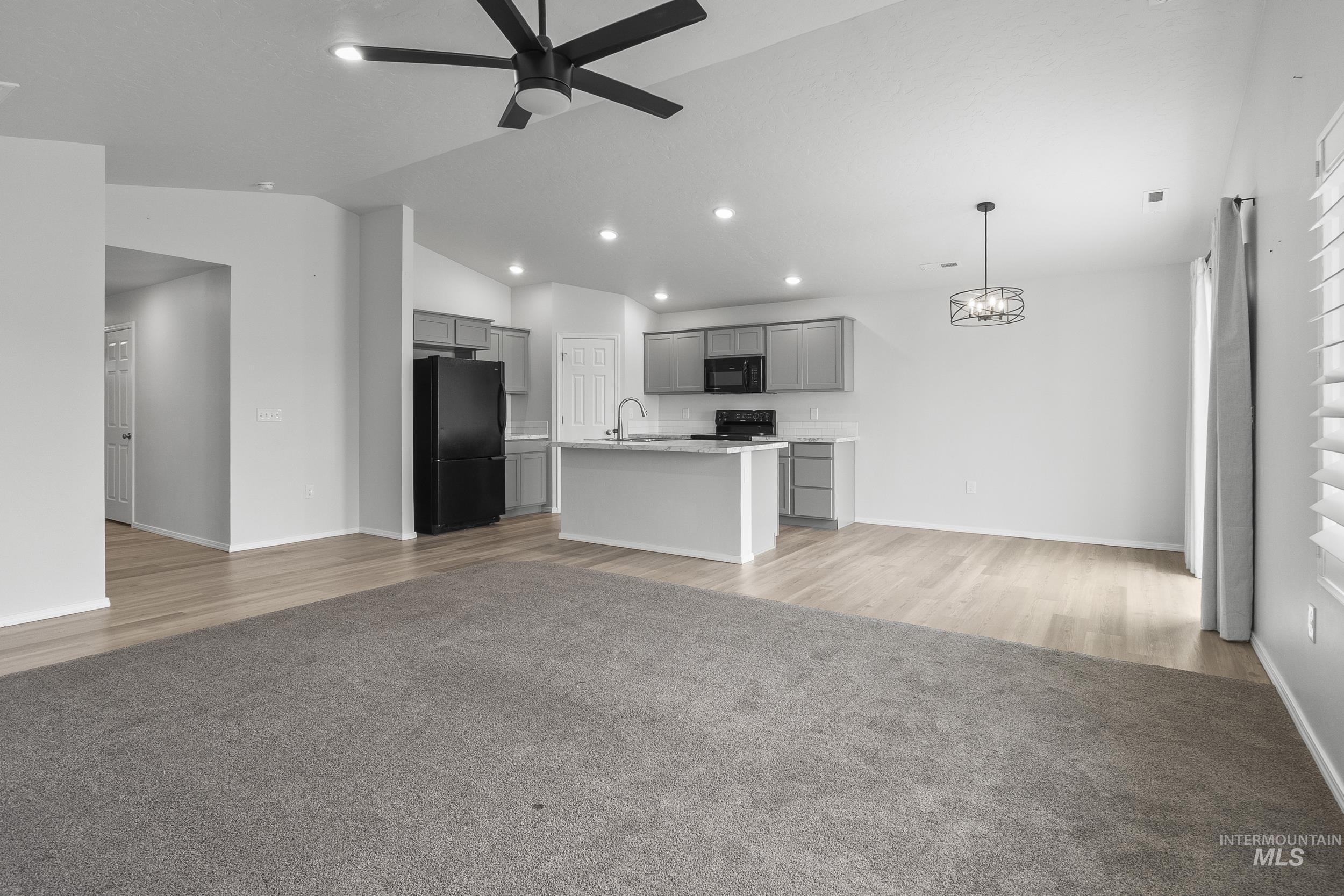 19545 Newell Way, Caldwell, Idaho 83605, 3 Bedrooms, 2 Bathrooms, Residential For Sale, Price $389,900, 98994885