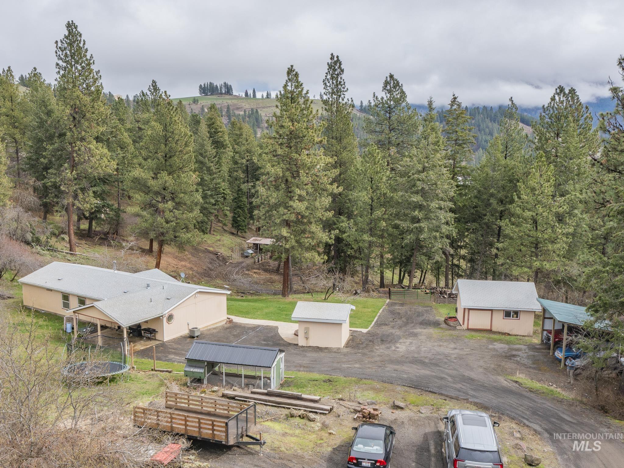 77 Poplar Drive, Grangeville, Idaho 83530, 4 Bedrooms, 2 Bathrooms, Residential For Sale, Price $499,000,MLS 98994888