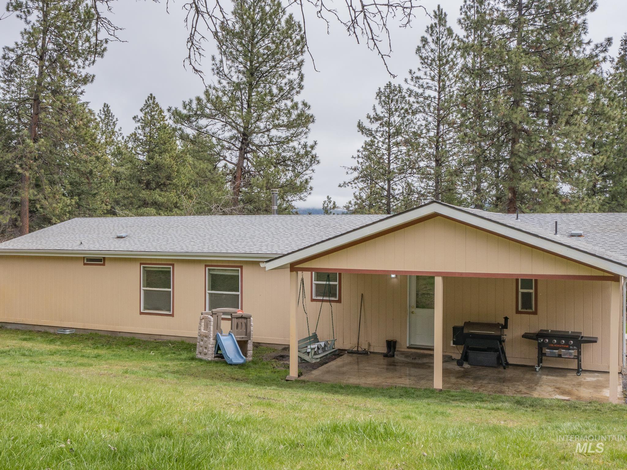 77 Poplar Drive, Grangeville, Idaho 83530, 4 Bedrooms, 2 Bathrooms, Residential For Sale, Price $499,000,MLS 98994888