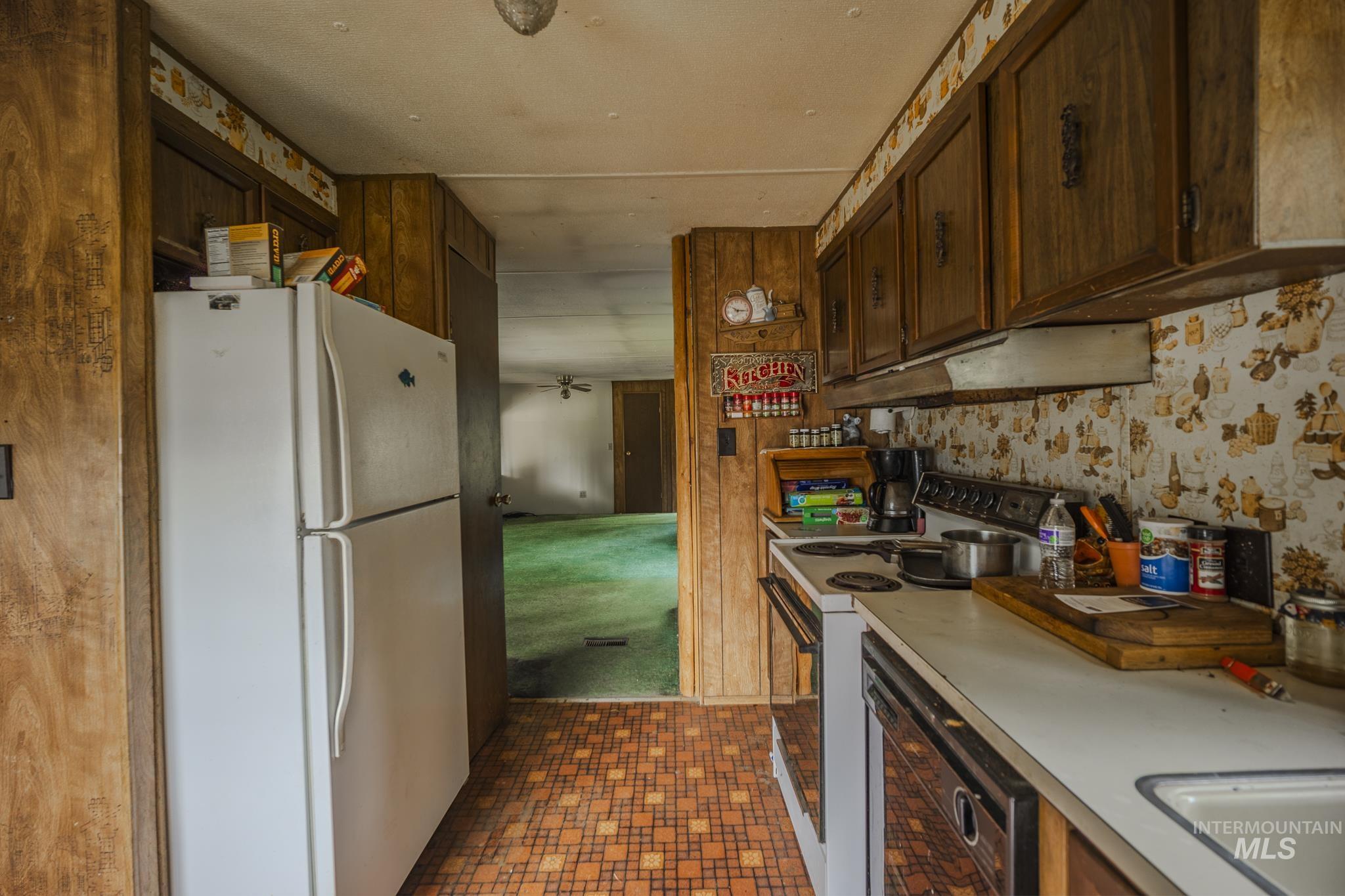140 Ridgeway, Elk City, Idaho 83525, 2 Bedrooms, 1 Bathroom, Residential For Sale, Price $185,000, 98994891