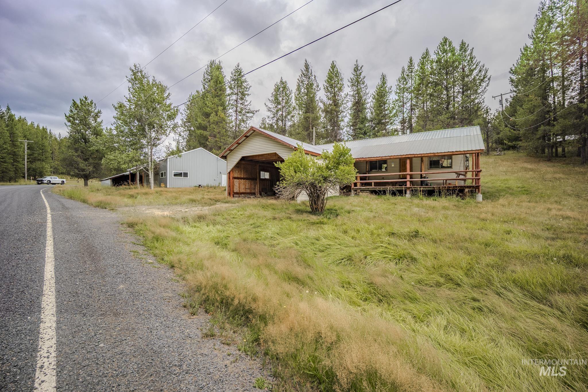 140 Ridgeway, Elk City, Idaho 83525, 2 Bedrooms, 1 Bathroom, Residential For Sale, Price $185,000, 98994891