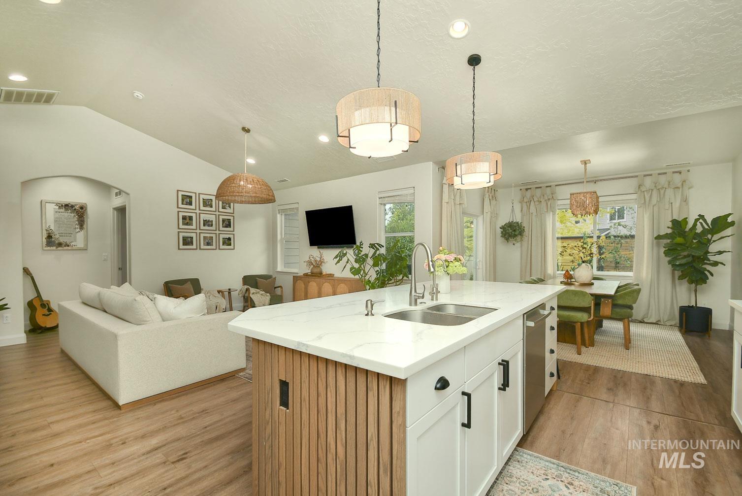 2125 Moon Shadow Dr, Caldwell, Idaho 83607, 5 Bedrooms, 3 Bathrooms, Residential For Sale, Price $549,900, 98994894
