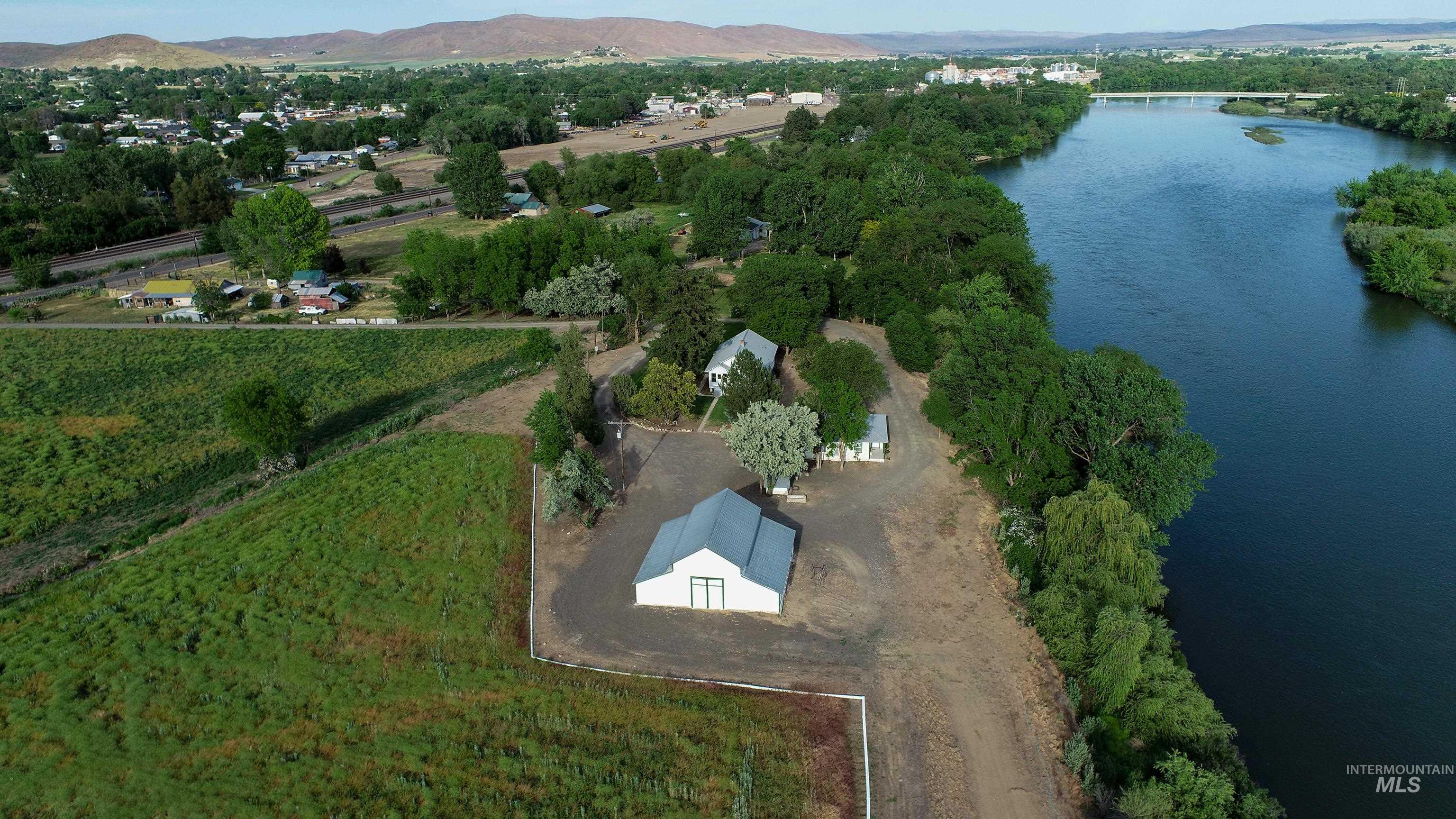 1199 County Rd 70, Weiser, Idaho 83672, 3 Bedrooms, 2 Bathrooms, Residential For Sale, Price $687,500,MLS 98994897