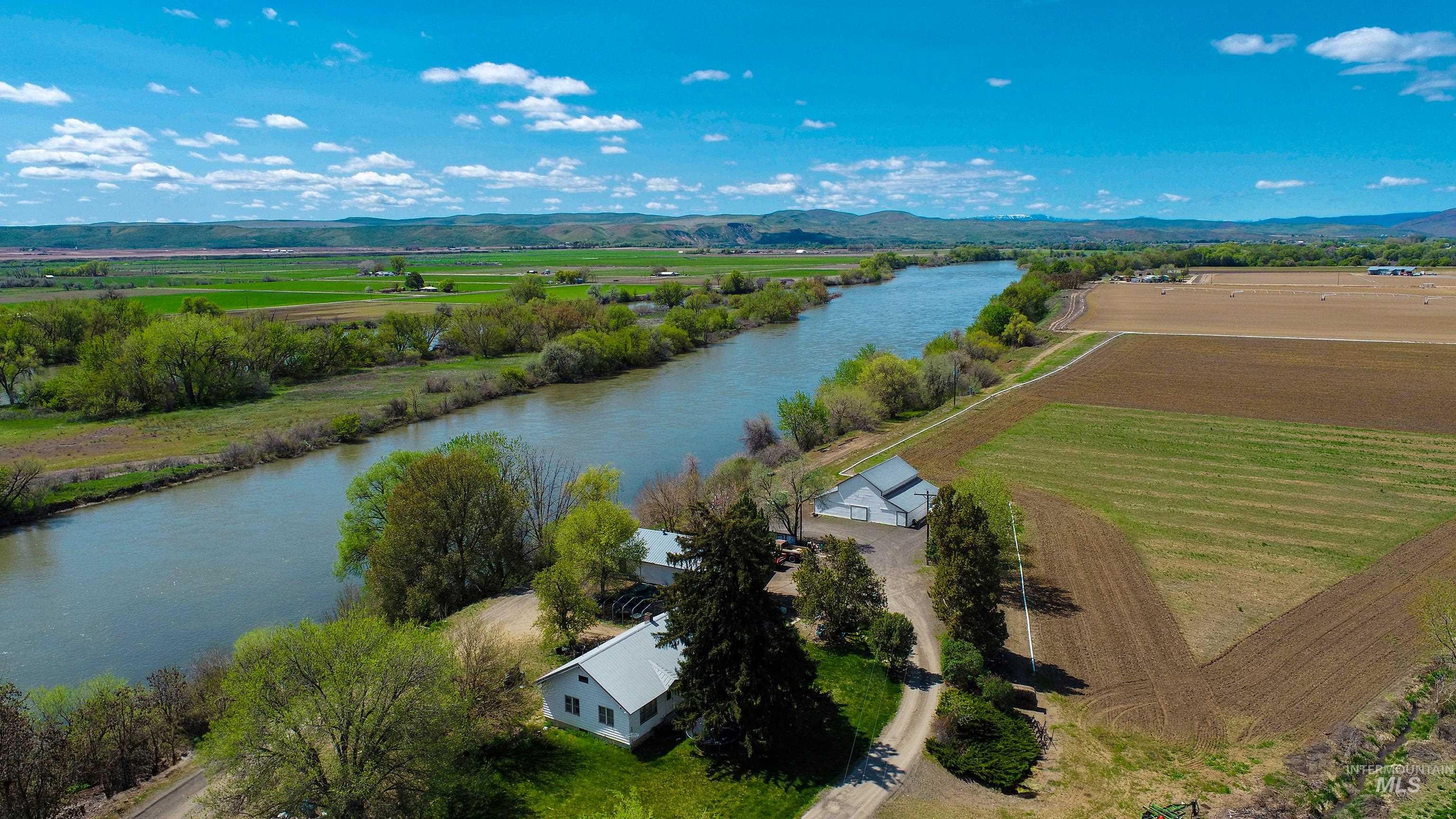 1199 County Rd 70, Weiser, Idaho 83672, 3 Bedrooms, 2 Bathrooms, Residential For Sale, Price $687,500,MLS 98994897