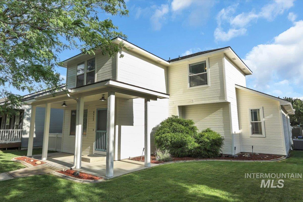 8923 W Banjo Drive, Boise, Idaho 83709, 3 Bedrooms, 2.5 Bathrooms, Residential For Sale, Price $450,000, 98994898