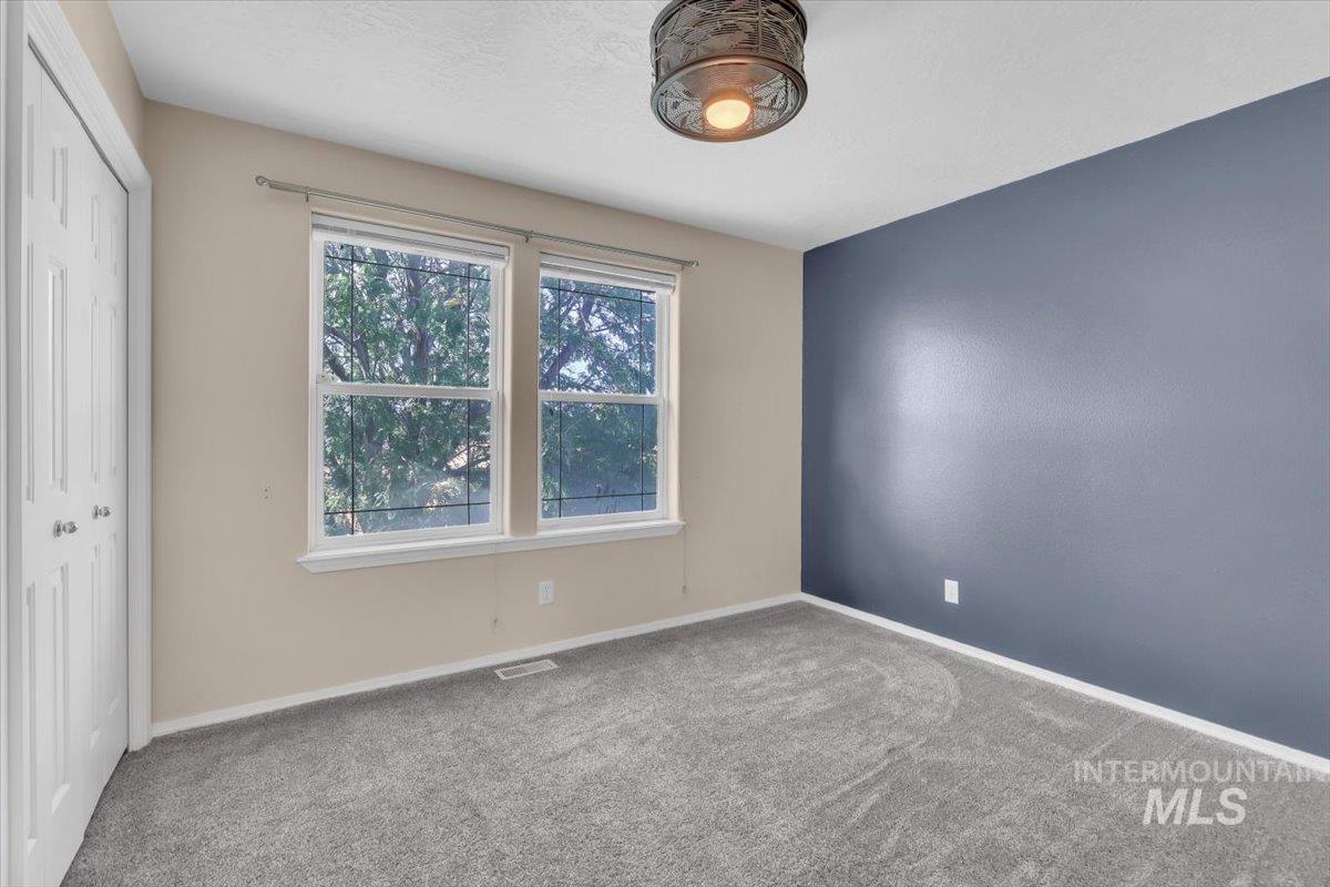 8923 W Banjo Drive, Boise, Idaho 83709, 3 Bedrooms, 2.5 Bathrooms, Residential For Sale, Price $450,000, 98994898