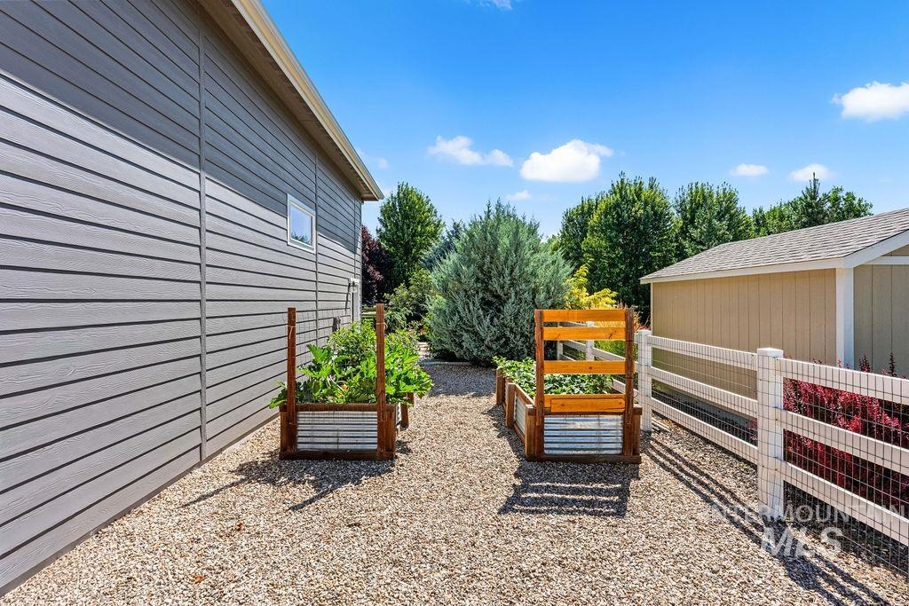 2110 N Wind Cave Way, Eagle, Idaho 83616, 5 Bedrooms, 4.5 Bathrooms, Residential For Sale, Price $1,450,000, 98994901