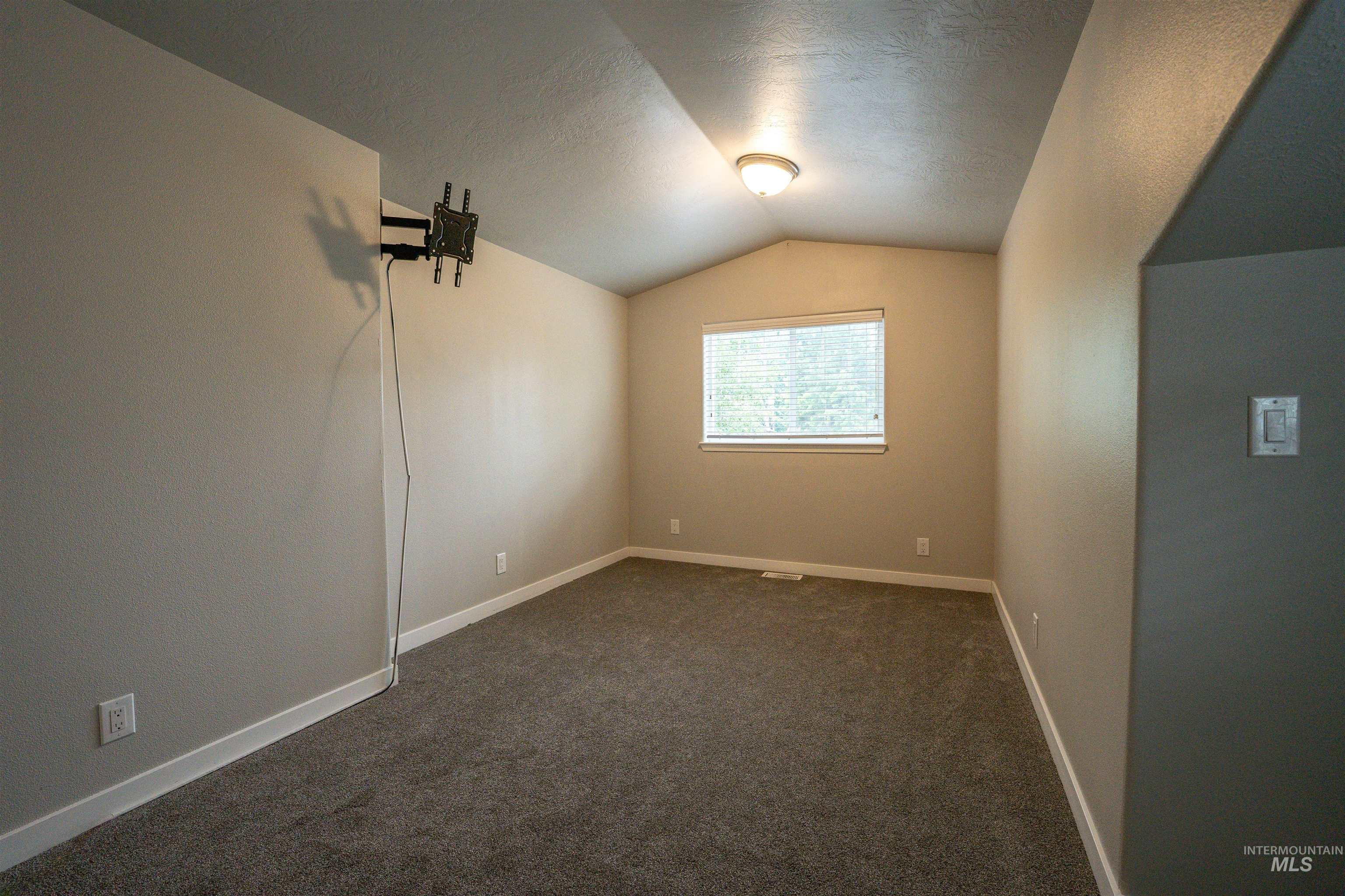 6414 W Russett, Boise, Idaho 83704, 2 Bedrooms, 2.5 Bathrooms, Residential For Sale, Price $419,900,MLS 98994902