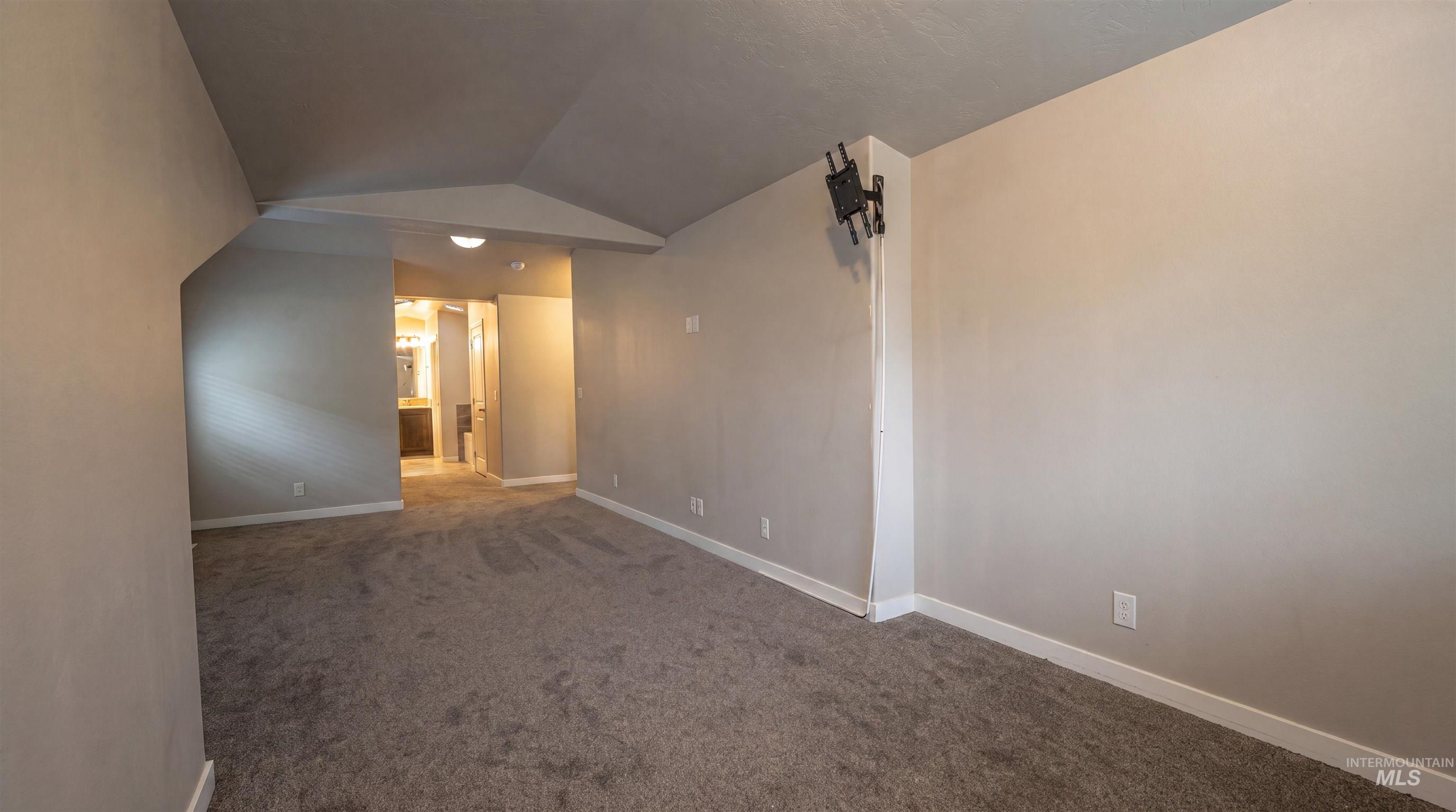6414 W Russett, Boise, Idaho 83704, 2 Bedrooms, 2.5 Bathrooms, Residential For Sale, Price $419,900,MLS 98994902