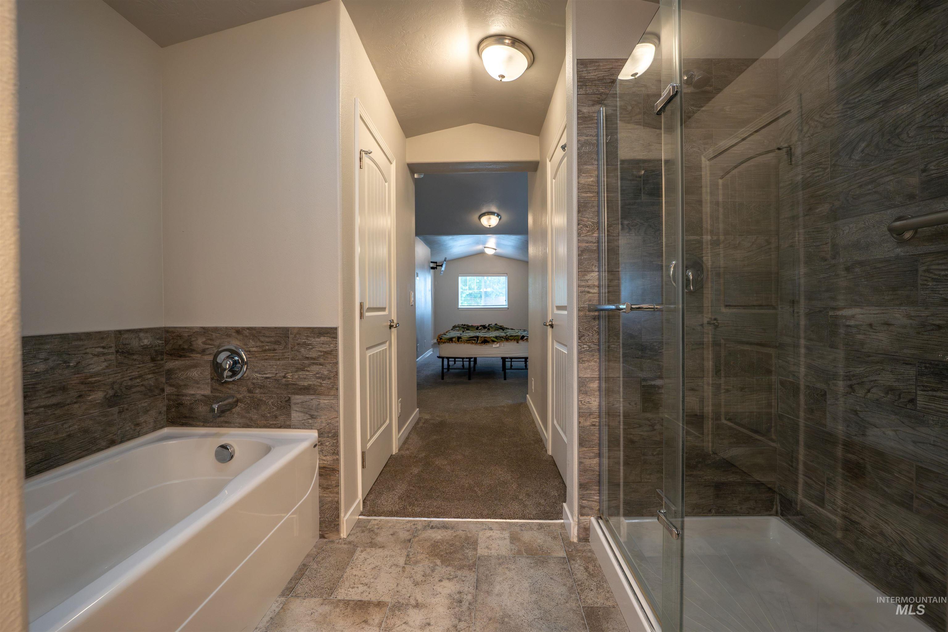 6414 W Russett, Boise, Idaho 83704, 2 Bedrooms, 2.5 Bathrooms, Residential For Sale, Price $419,900,MLS 98994902