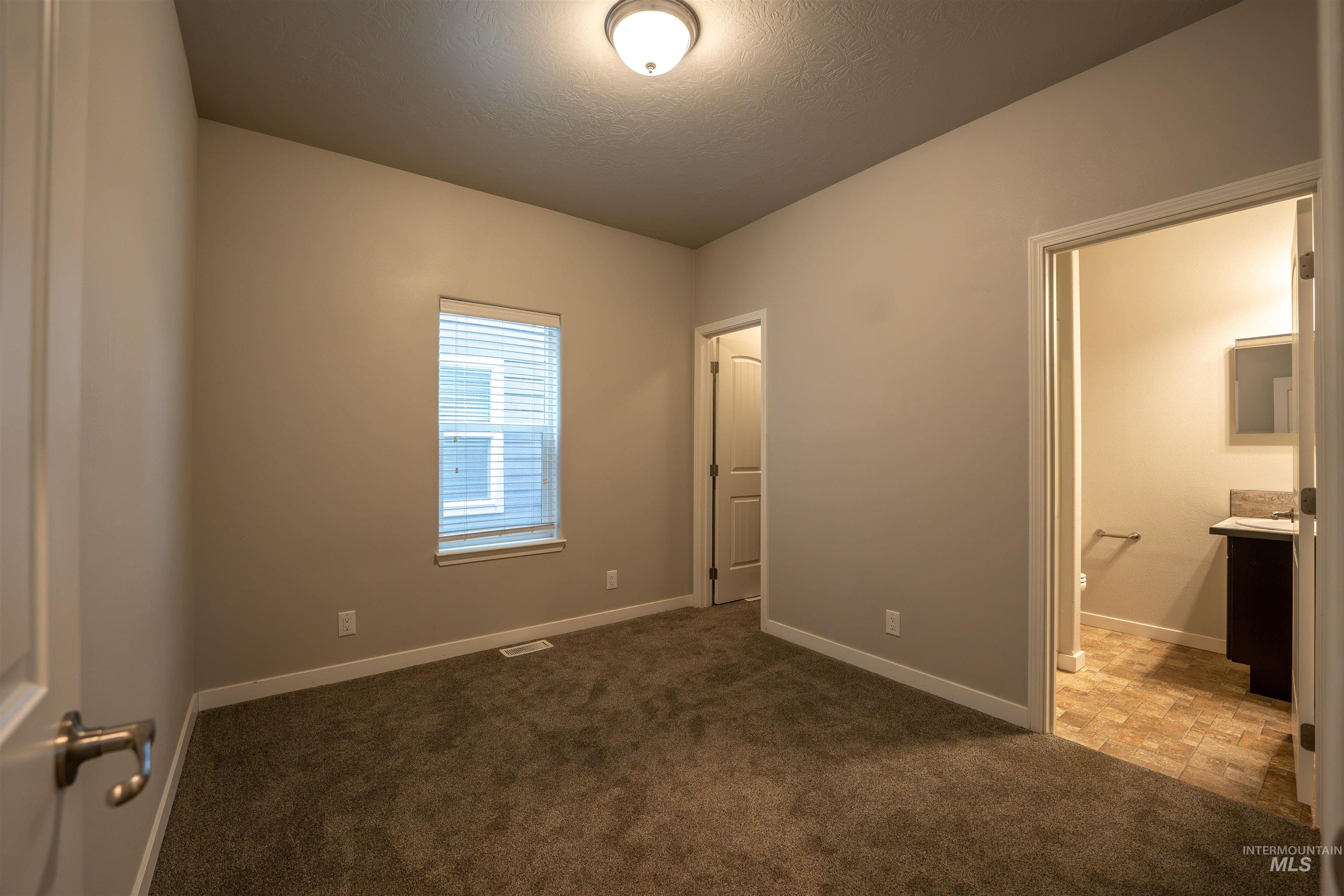 6414 W Russett, Boise, Idaho 83704, 2 Bedrooms, 2.5 Bathrooms, Residential For Sale, Price $419,900,MLS 98994902