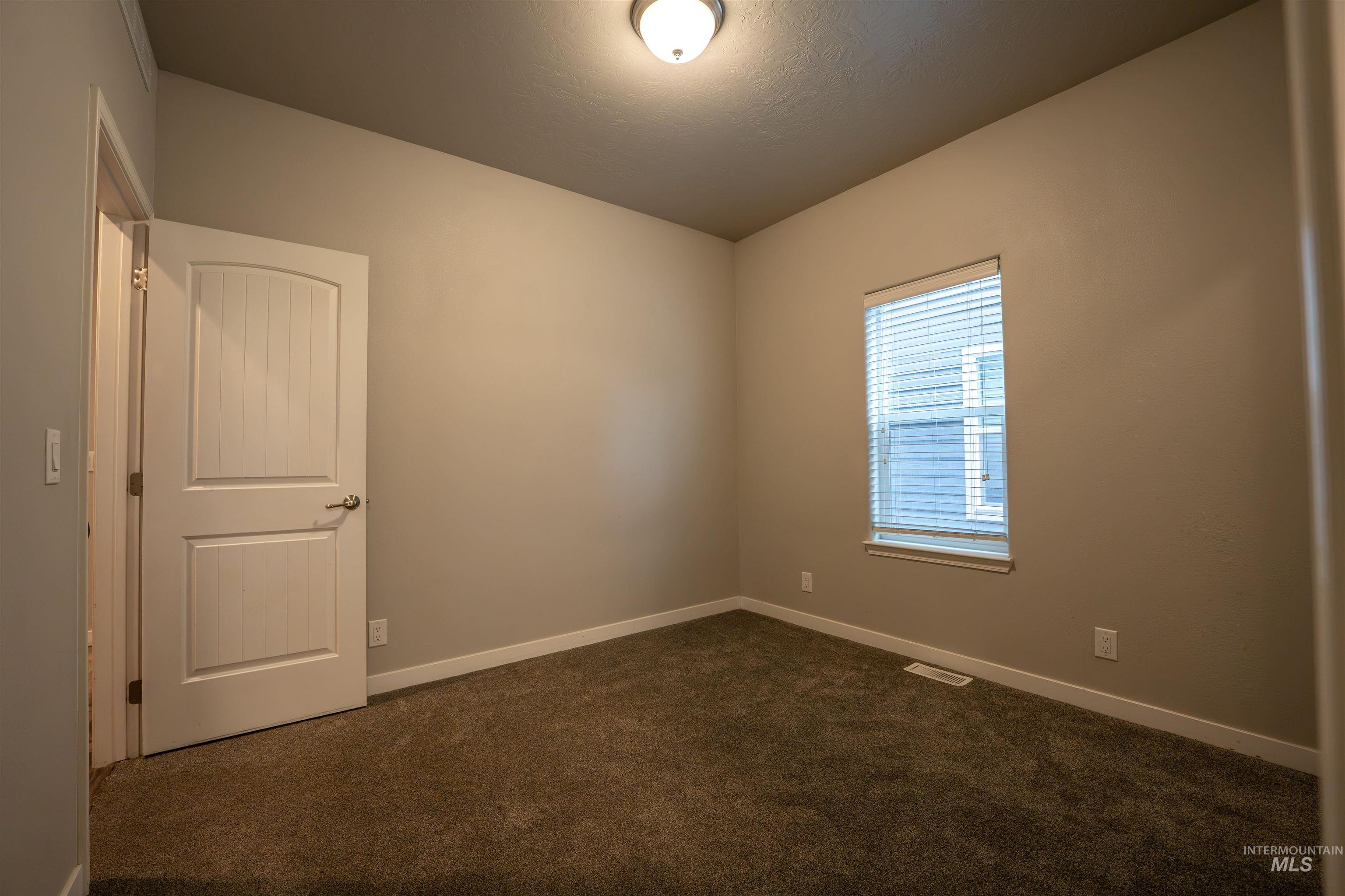 6414 W Russett, Boise, Idaho 83704, 2 Bedrooms, 2.5 Bathrooms, Residential For Sale, Price $419,900,MLS 98994902