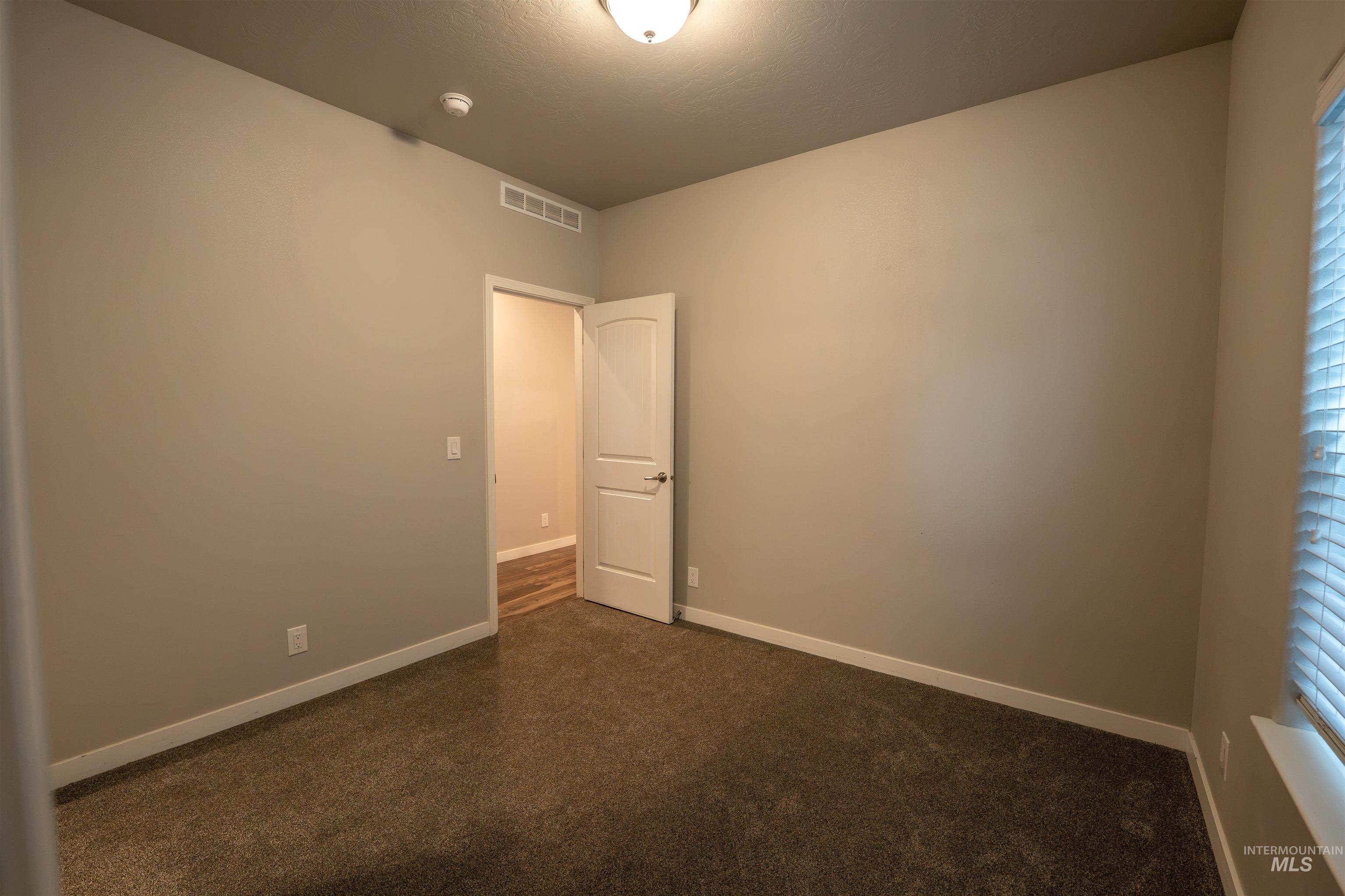 6414 W Russett, Boise, Idaho 83704, 2 Bedrooms, 2.5 Bathrooms, Residential For Sale, Price $419,900,MLS 98994902