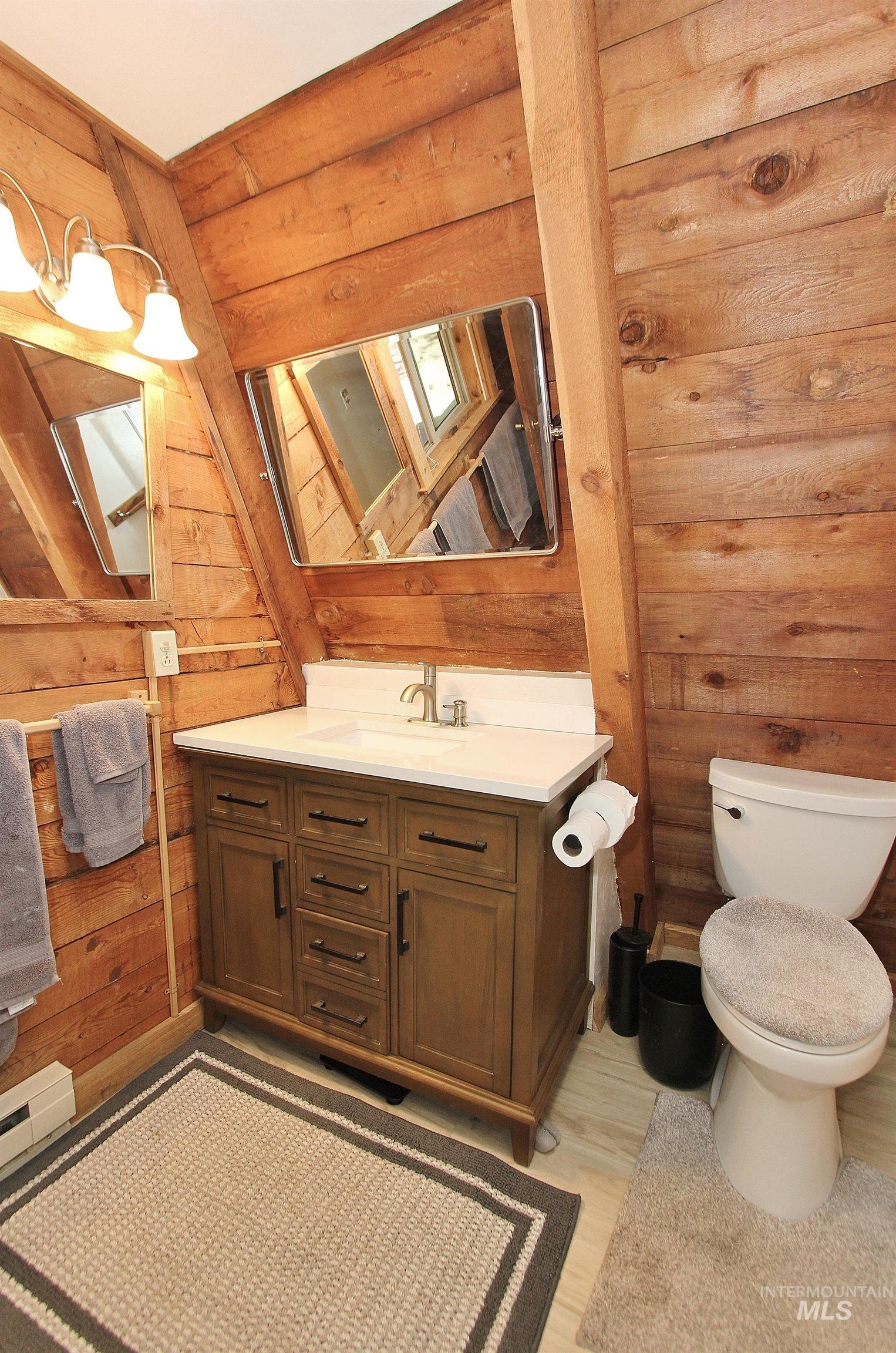 7 Obrien, Cascade, Idaho 83615, 2 Bedrooms, 2 Bathrooms, Rental For Rent, Price $2,500,MLS 98994903