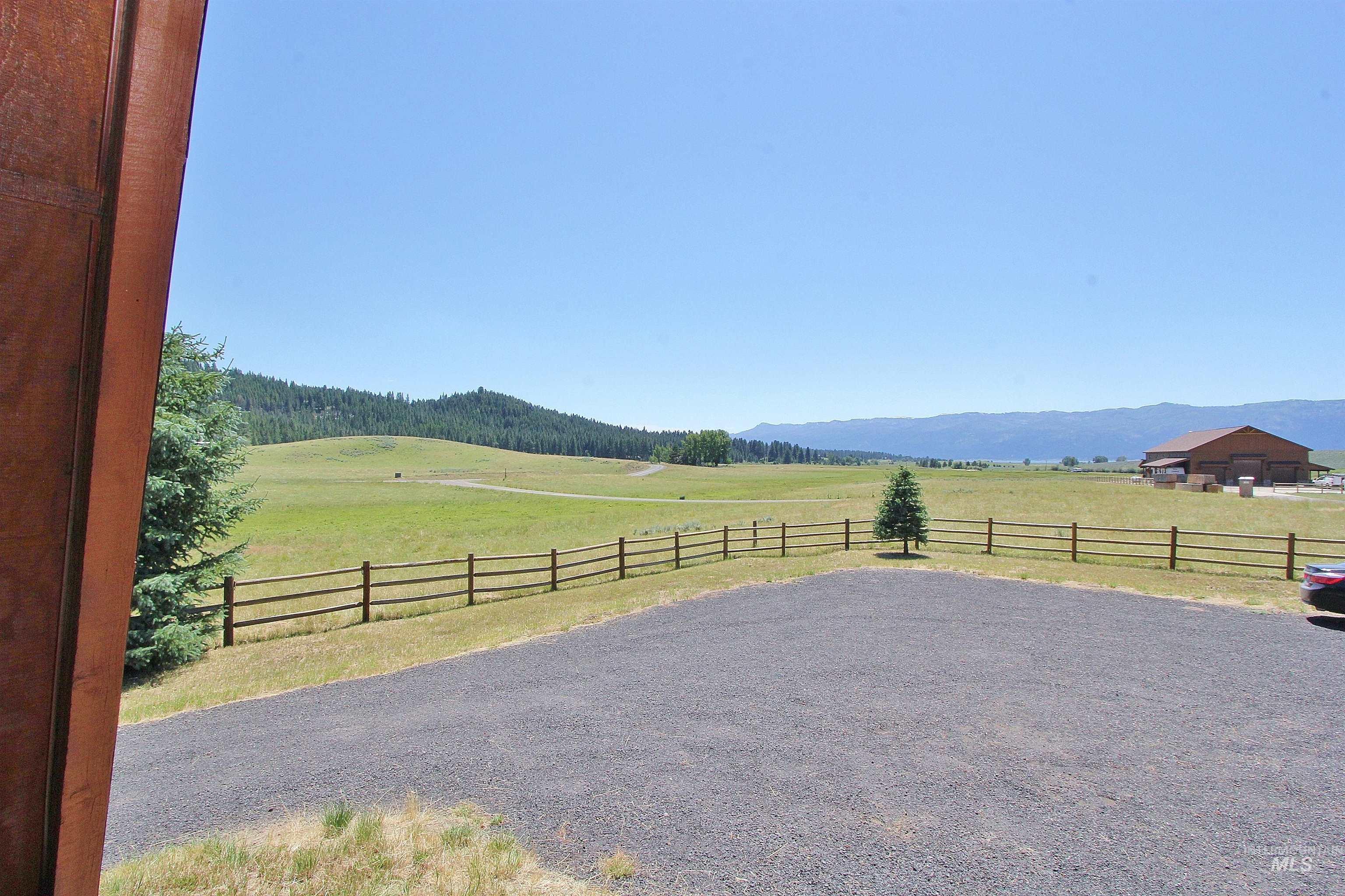 7 Obrien, Cascade, Idaho 83615, 2 Bedrooms, 2 Bathrooms, Rental For Rent, Price $2,500,MLS 98994903