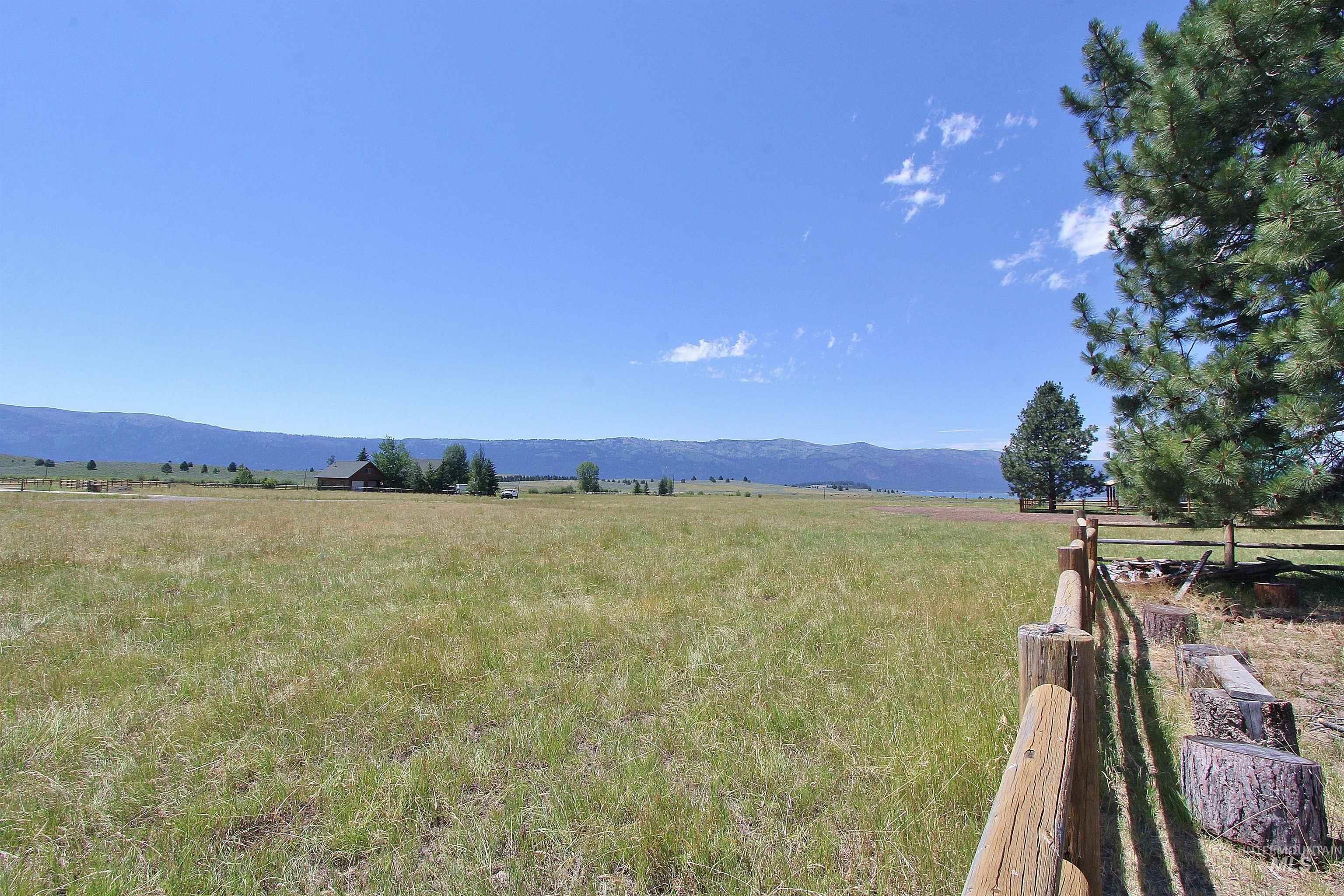 7 Obrien, Cascade, Idaho 83615, 2 Bedrooms, 2 Bathrooms, Rental For Rent, Price $2,500,MLS 98994903