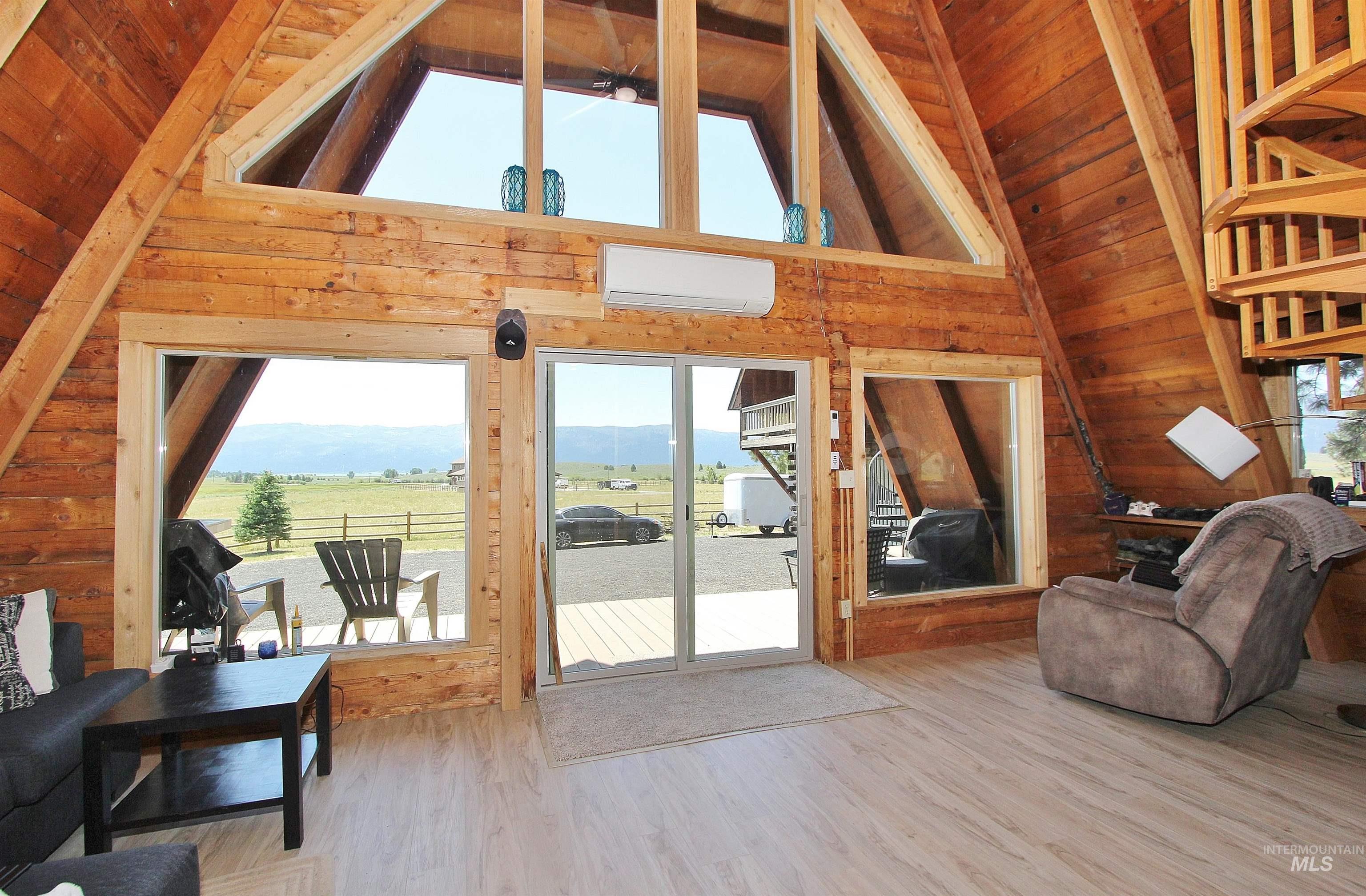 7 Obrien, Cascade, Idaho 83615, 2 Bedrooms, 2 Bathrooms, Rental For Rent, Price $2,500,MLS 98994903