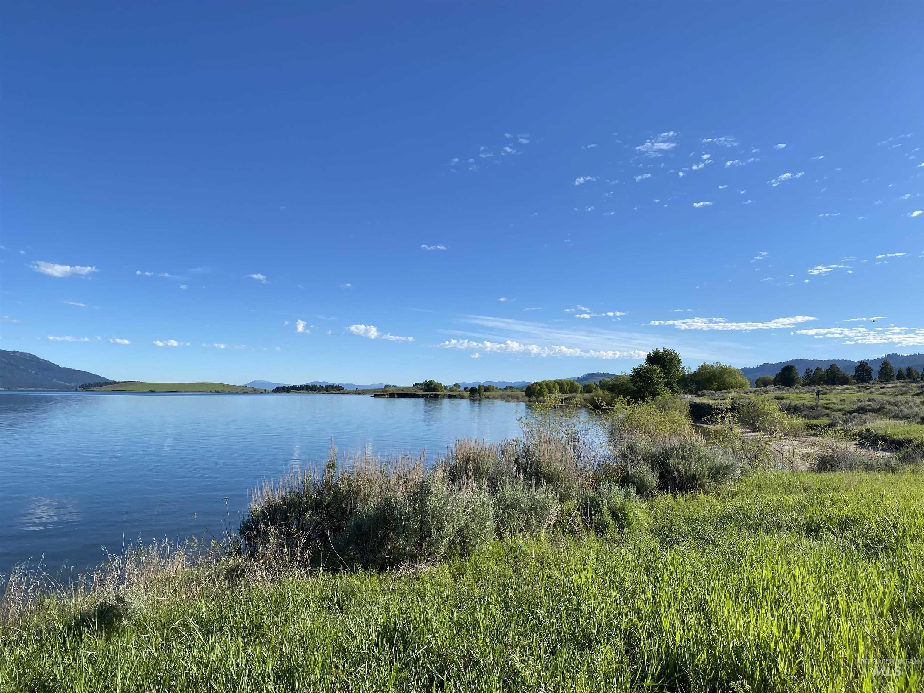 7 Obrien, Cascade, Idaho 83615, 2 Bedrooms, 2 Bathrooms, Rental For Rent, Price $2,500,MLS 98994903