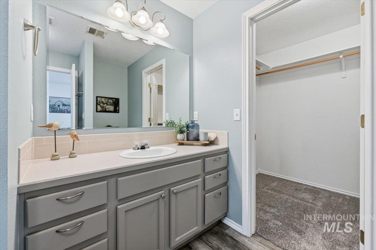 3912 Stonegate Way, Caldwell, Idaho 83605, 3 Bedrooms, 2 Bathrooms, Residential For Sale, Price $349,500,MLS 98994907