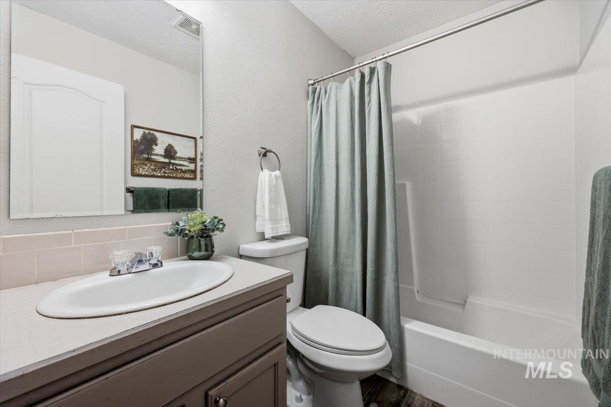 3912 Stonegate Way, Caldwell, Idaho 83605, 3 Bedrooms, 2 Bathrooms, Residential For Sale, Price $349,500,MLS 98994907